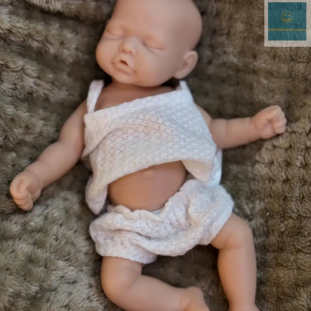 2Styles/10Inch Washable Full Body Silicone Bebe Reborn Girls With Unpaint Skin Reborn Doll LIifelike bebe reborn de silicona lifelikesiliconereborns.com