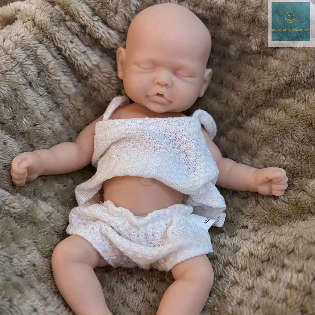 2Styles/10Inch Washable Full Body Silicone Bebe Reborn Girls With Unpaint Skin Reborn Doll LIifelike bebe reborn de silicona lifelikesiliconereborns.com