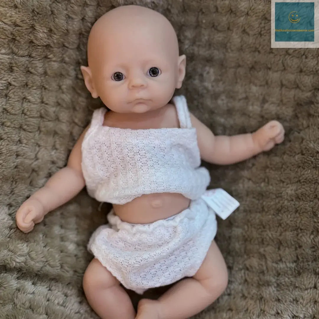2Styles/10Inch Washable Full Body Silicone Bebe Reborn Girls With Unpaint Skin Reborn Doll LIifelike bebe reborn de silicona lifelikesiliconereborns.com