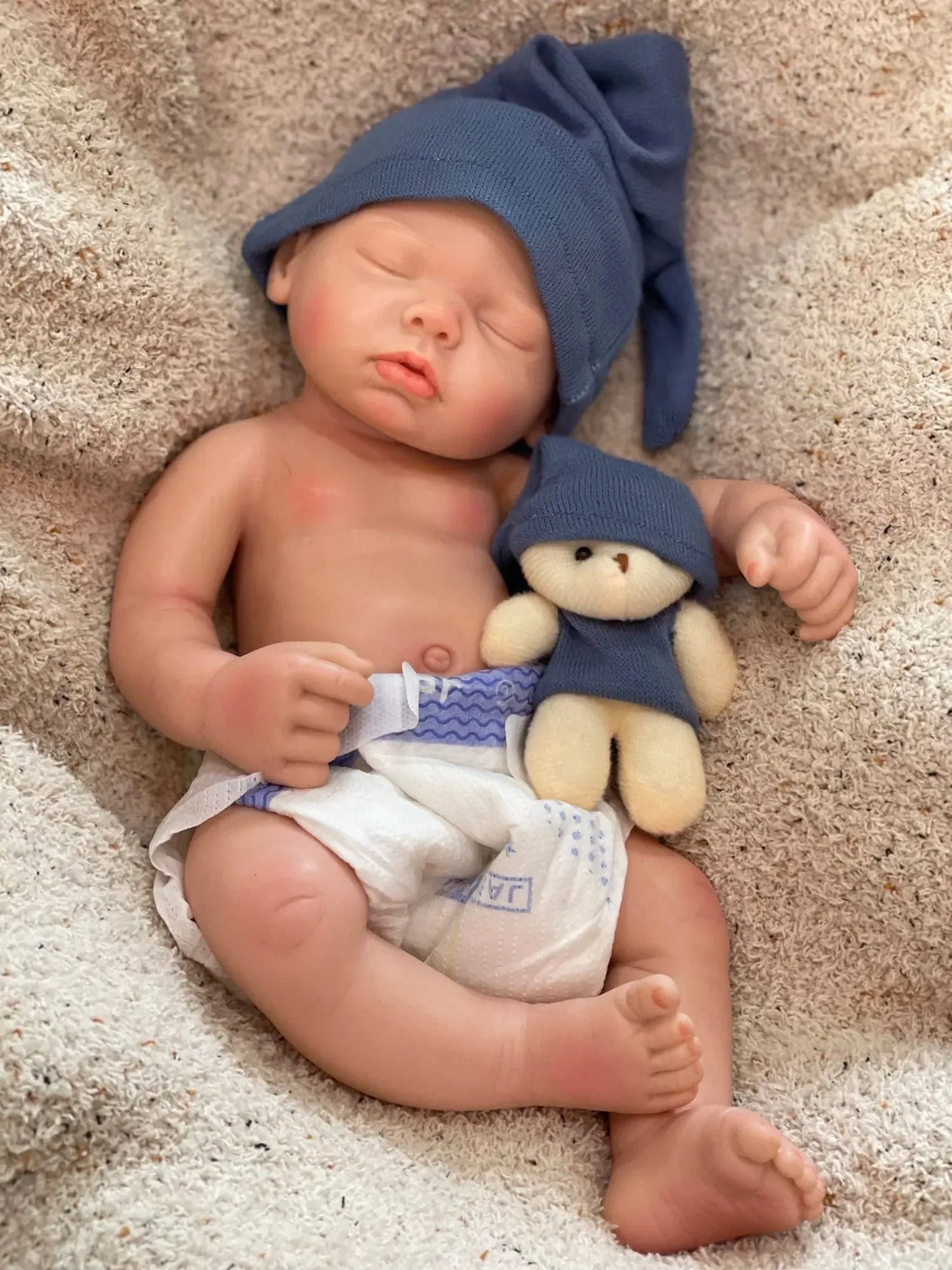 3 Styles/45cm Close Eyes Bebe Reborn Girl Soft Solid Silicone Newborn Baby Girl 3D Paint Skin Lifelike Corpo De Silicone Doll lifelikesiliconereborns.com