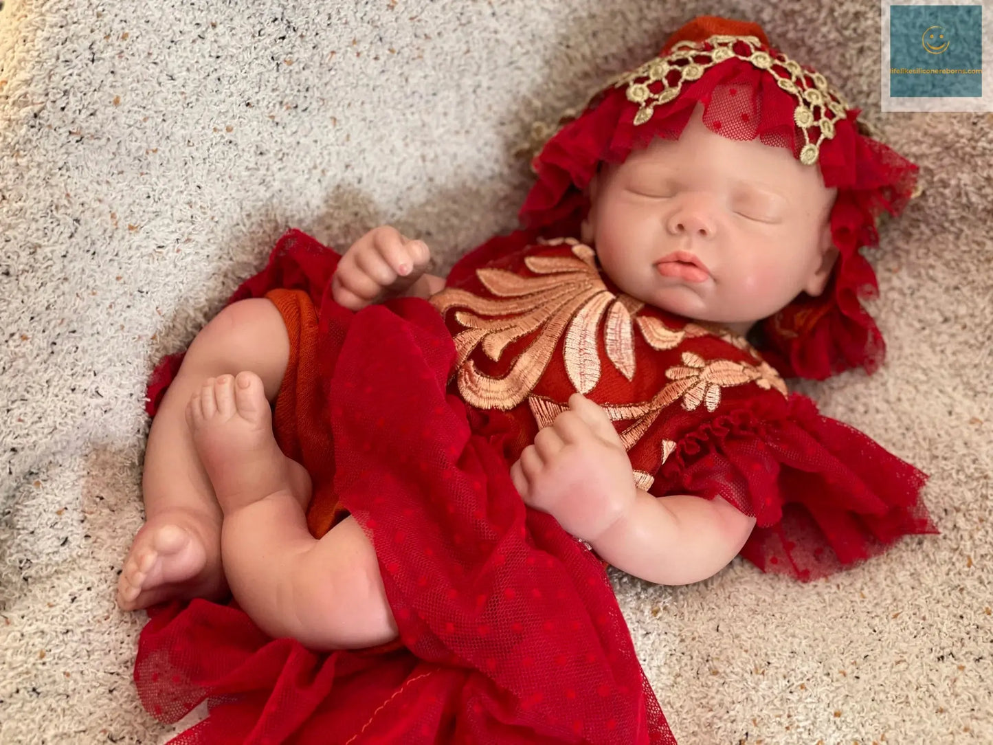 3 Styles/45cm Close Eyes Bebe Reborn Girl Soft Solid Silicone Newborn Baby Girl 3D Paint Skin Lifelike Corpo De Silicone Doll lifelikesiliconereborns.com