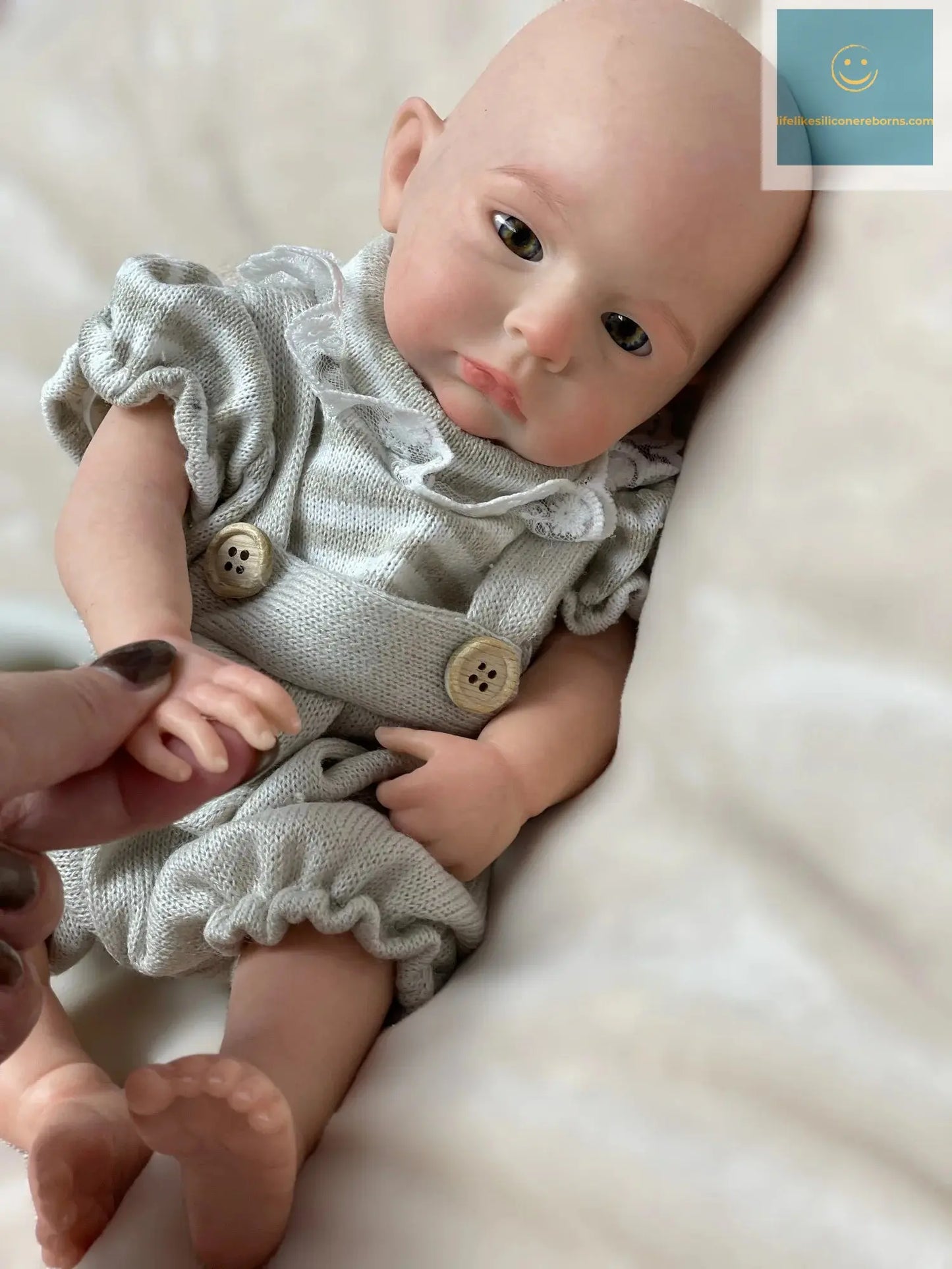 33cm Painted Cameron Solid Silicone Bebe Reborn Girl With Outfits Washable Lifelike Reborn Baby Girl Handmade Newborn Dolls Gift lifelikesiliconereborns.com