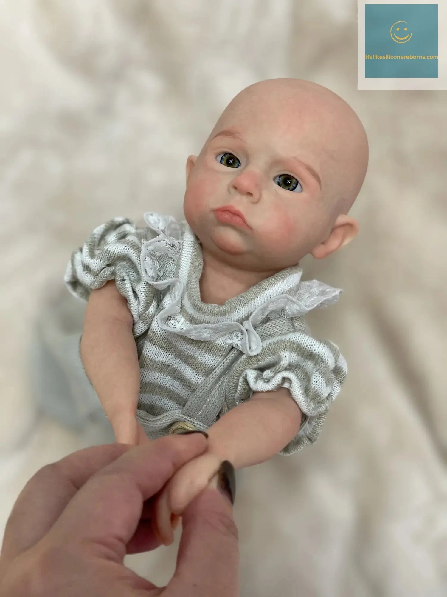 33cm Painted Cameron Solid Silicone Bebe Reborn Girl With Outfits Washable Lifelike Reborn Baby Girl Handmade Newborn Dolls Gift lifelikesiliconereborns.com