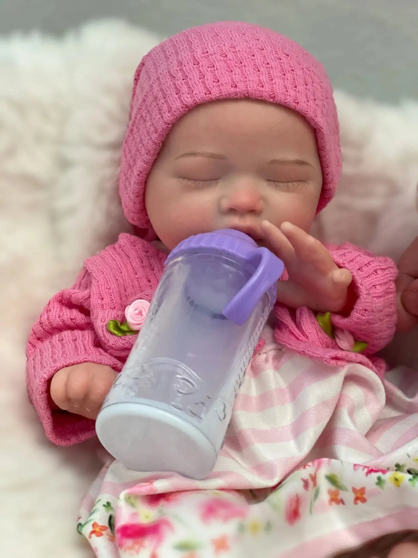 35cm Soft Touch Feeling Solid Silicone Bebe Reborn Girl Can Drink and Pee Reborn Baby Girl Handmade Lifelike Muñeca Reborn Doll lifelikesiliconereborns.com