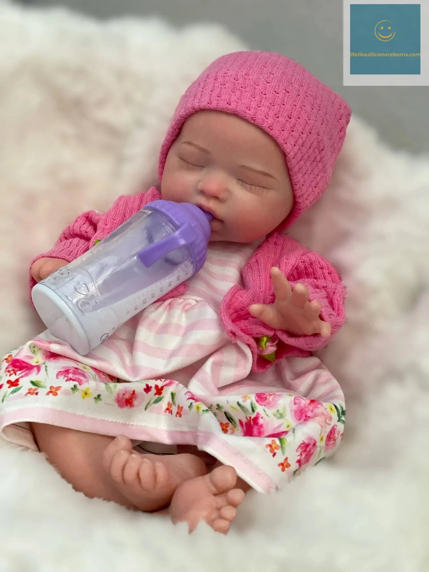 35cm Soft Touch Feeling Solid Silicone Bebe Reborn Girl Can Drink and Pee Reborn Baby Girl Handmade Lifelike Muñeca Reborn Doll lifelikesiliconereborns.com