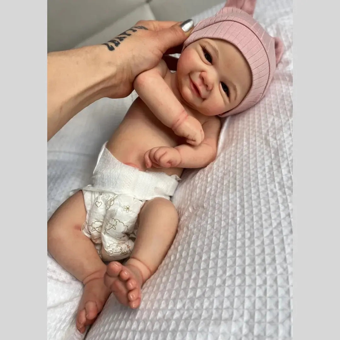 43-45cm Can Open Mouth Vivienne Washable Soft Silicone Bebe Reborn Girl Doll With Painted Skin Lifelike Newborn Girl Doll lifelikesiliconereborns.com