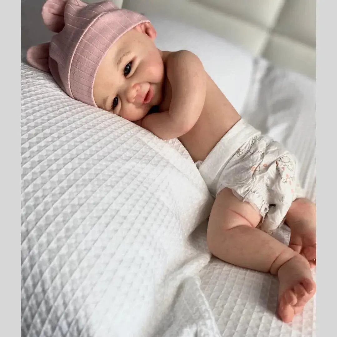 43-45cm Can Open Mouth Vivienne Washable Soft Silicone Bebe Reborn Girl Doll With Painted Skin Lifelike Newborn Girl Doll lifelikesiliconereborns.com