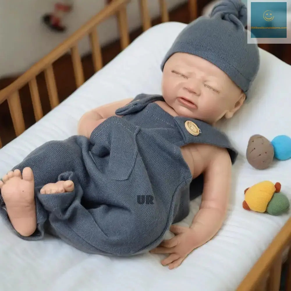 45 cm 100% Platinum Solid Silicone Reborn Baby Boy Soft Touch Handmade Washable Newborn Doll For Children Birthday Gifts lifelikesiliconereborns.com