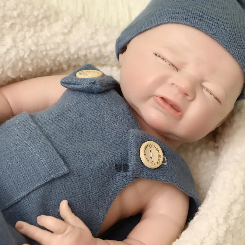45 cm 100% Platinum Solid Silicone Reborn Baby Boy Soft Touch Handmade Washable Newborn Doll For Children Birthday Gifts lifelikesiliconereborns.com