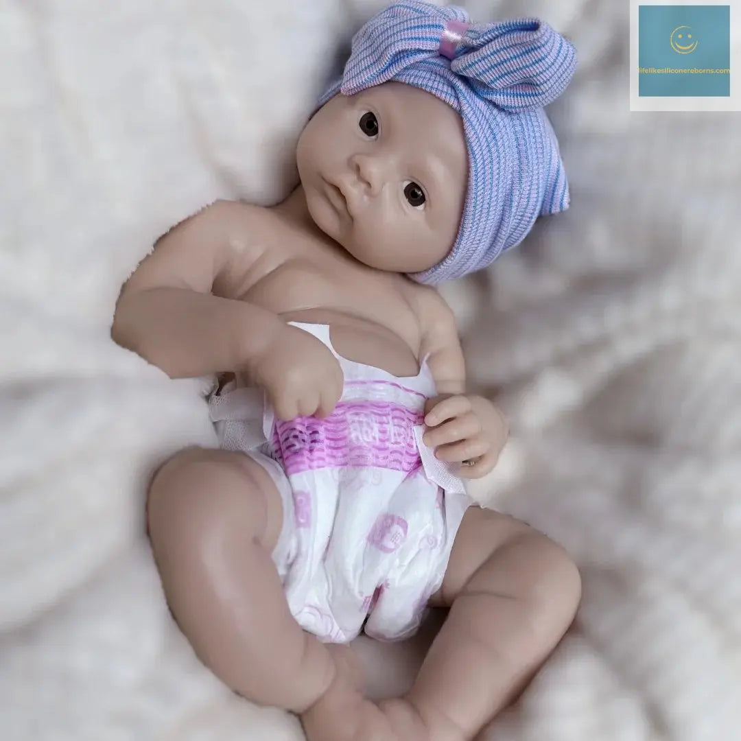 45cm Open Mouth Meadow Solid Silicone bébé reborn Girl With Unpaint Skin Waterproof Newborn Girl Doll Corpo De Silicone Doll lifelikesiliconereborns.com