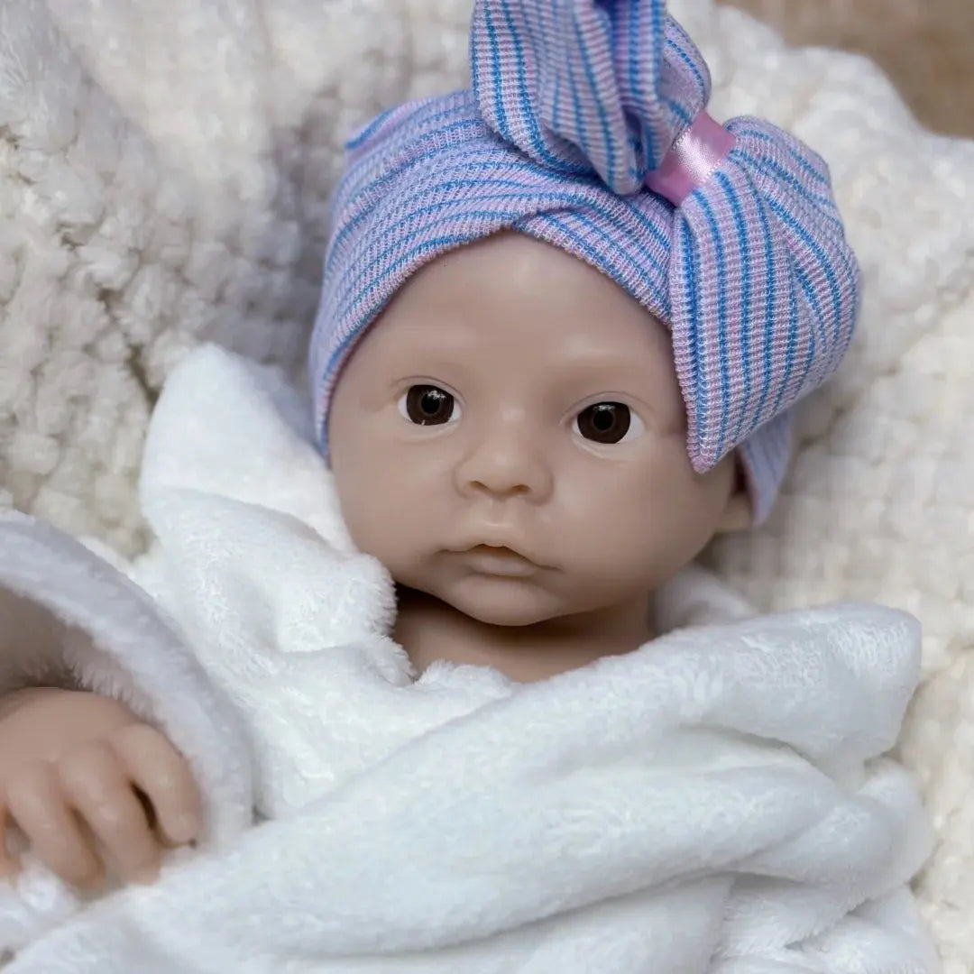 45cm Open Mouth Meadow Solid Silicone bébé reborn Girl With Unpaint Skin Waterproof Newborn Girl Doll Corpo De Silicone Doll lifelikesiliconereborns.com