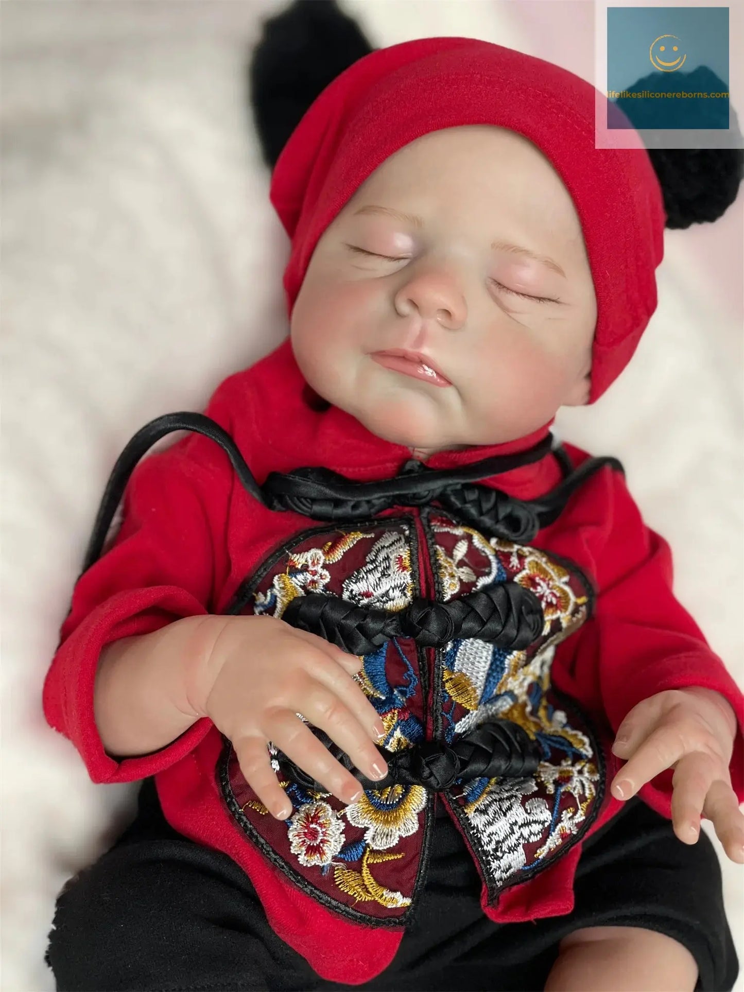 47cm Washable Eric Bebe Reborn Girl With Painted Hair Whole Body Soft Vinyl 3D Paint Skin Handmade Lifelike Real Reborn Doll lifelikesiliconereborns.com