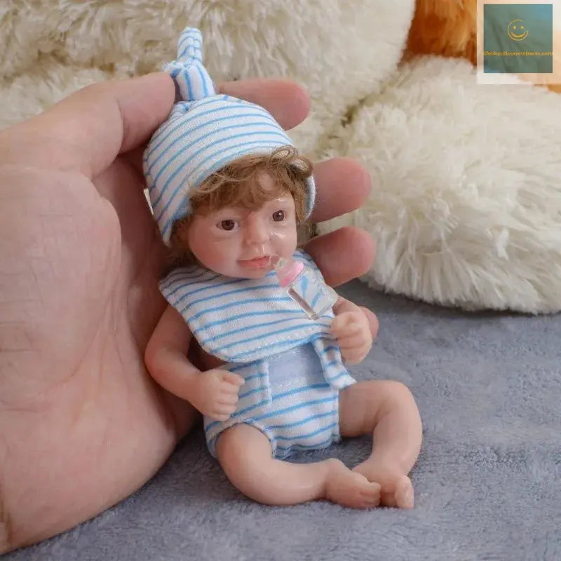 6 Inch Mini Baby Reborn Silicone Boy Doll Realistic Full Silicon Body Rooted Hair (Boy-Curly Hair+bib) lifelikesiliconereborns.com