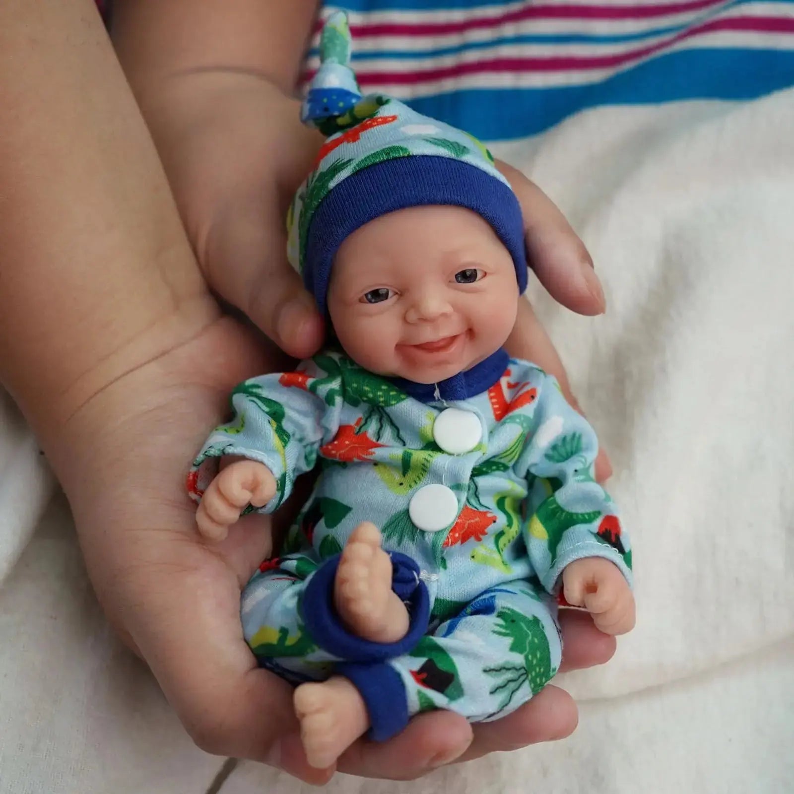 7 Inch Mini Reborn Baby Dolls,Silicone Full Body Baby Soft Skin Realistic Baby Doll with Feeding Accessories Gift Box(Boy/gril) lifelikesiliconereborns.com