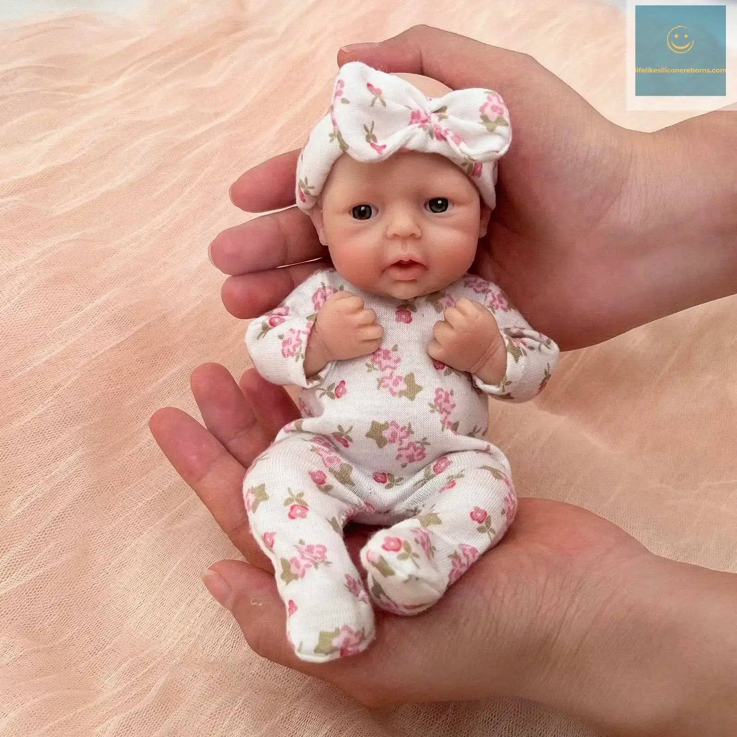 7 inch Cuddly Mini Silicone Reborn Doll,Body Soft Silicone Lifelike Reborn Baby, Halloween/Thanksgiving Day/Christmas Gift lifelikesiliconereborns.com