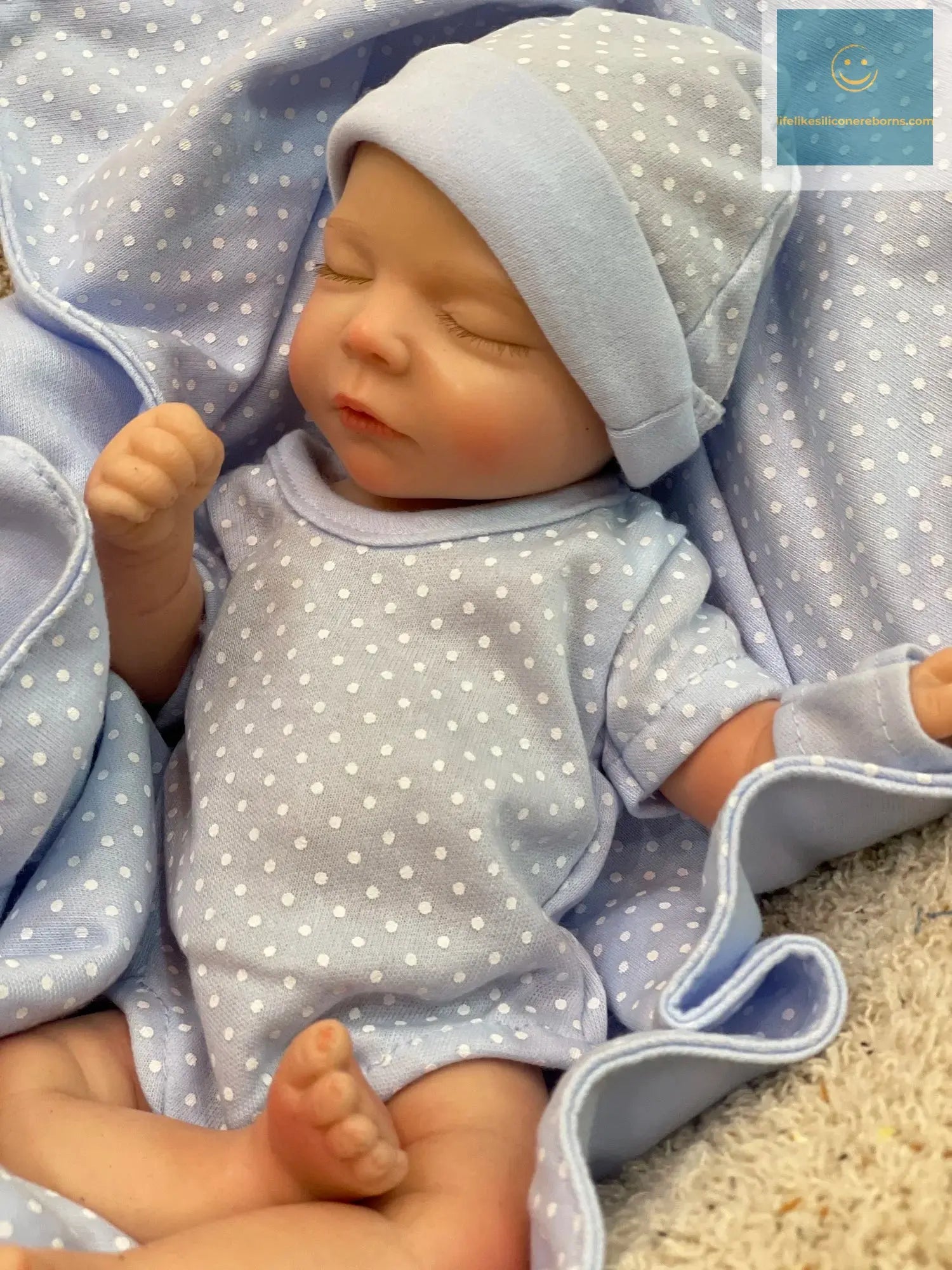 8styles/26cm Open and Close Eyes Cute Soft Full Body Solid Silicone Girl 3D Painted Skin Lifelike Real Corpo De Silicone Doll lifelikesiliconereborns.com