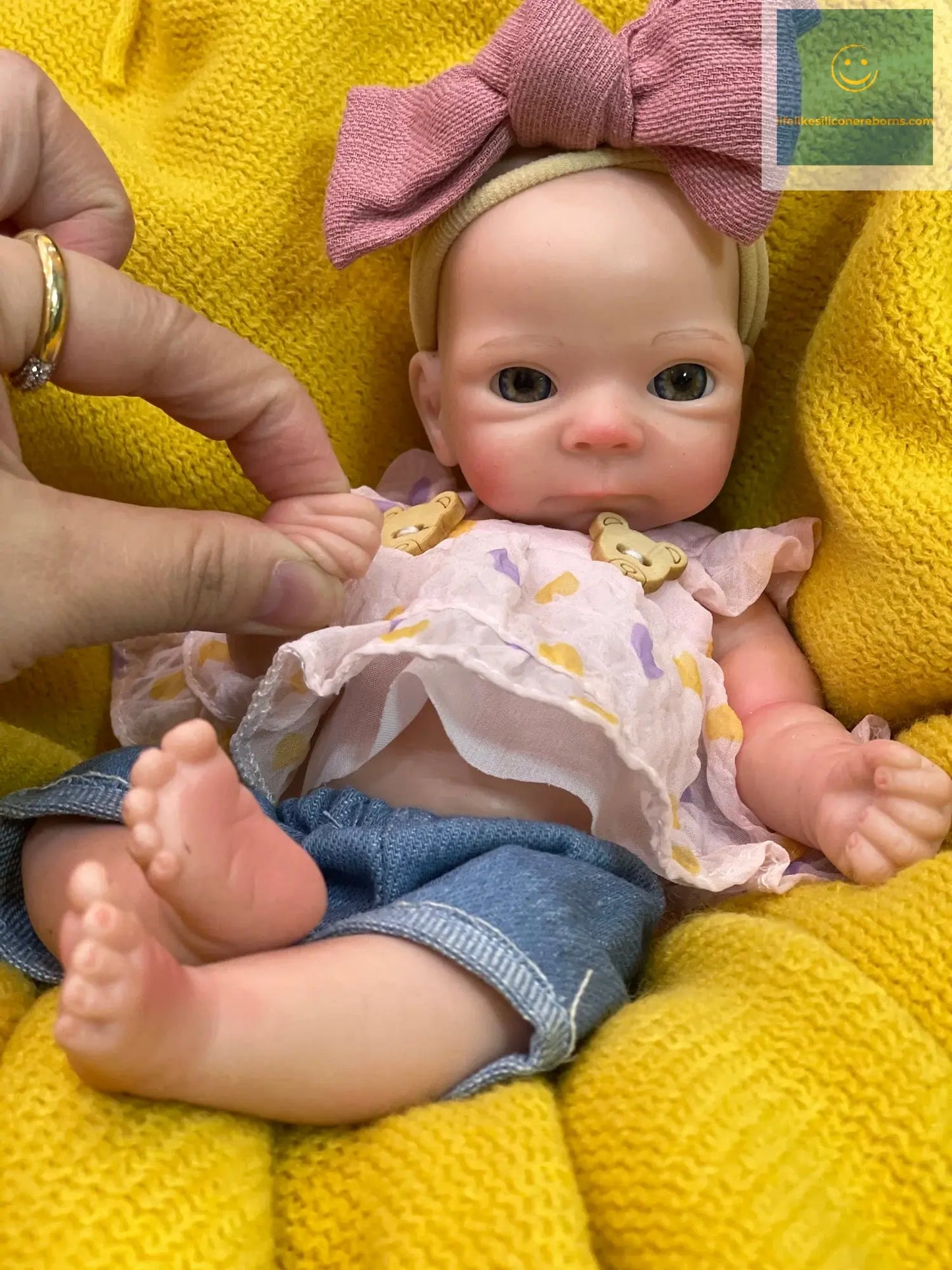 8styles/26cm Open and Close Eyes Cute Soft Full Body Solid Silicone Girl 3D Painted Skin Lifelike Real Corpo De Silicone Doll lifelikesiliconereborns.com