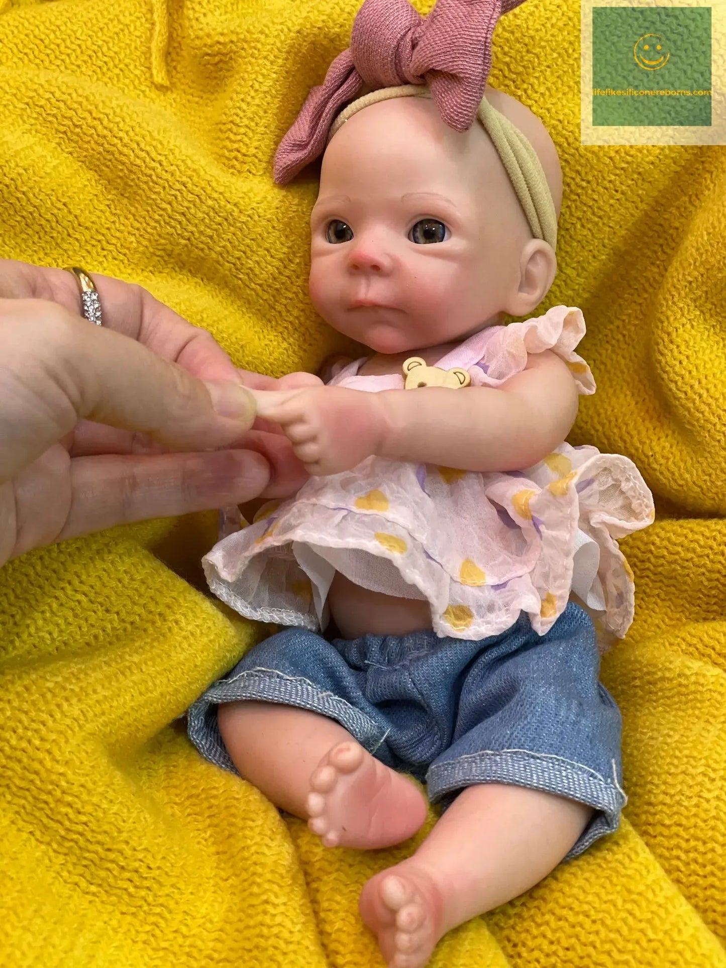 8styles/26cm Open and Close Eyes Cute Soft Full Body Solid Silicone Girl 3D Painted Skin Lifelike Real Corpo De Silicone Doll lifelikesiliconereborns.com