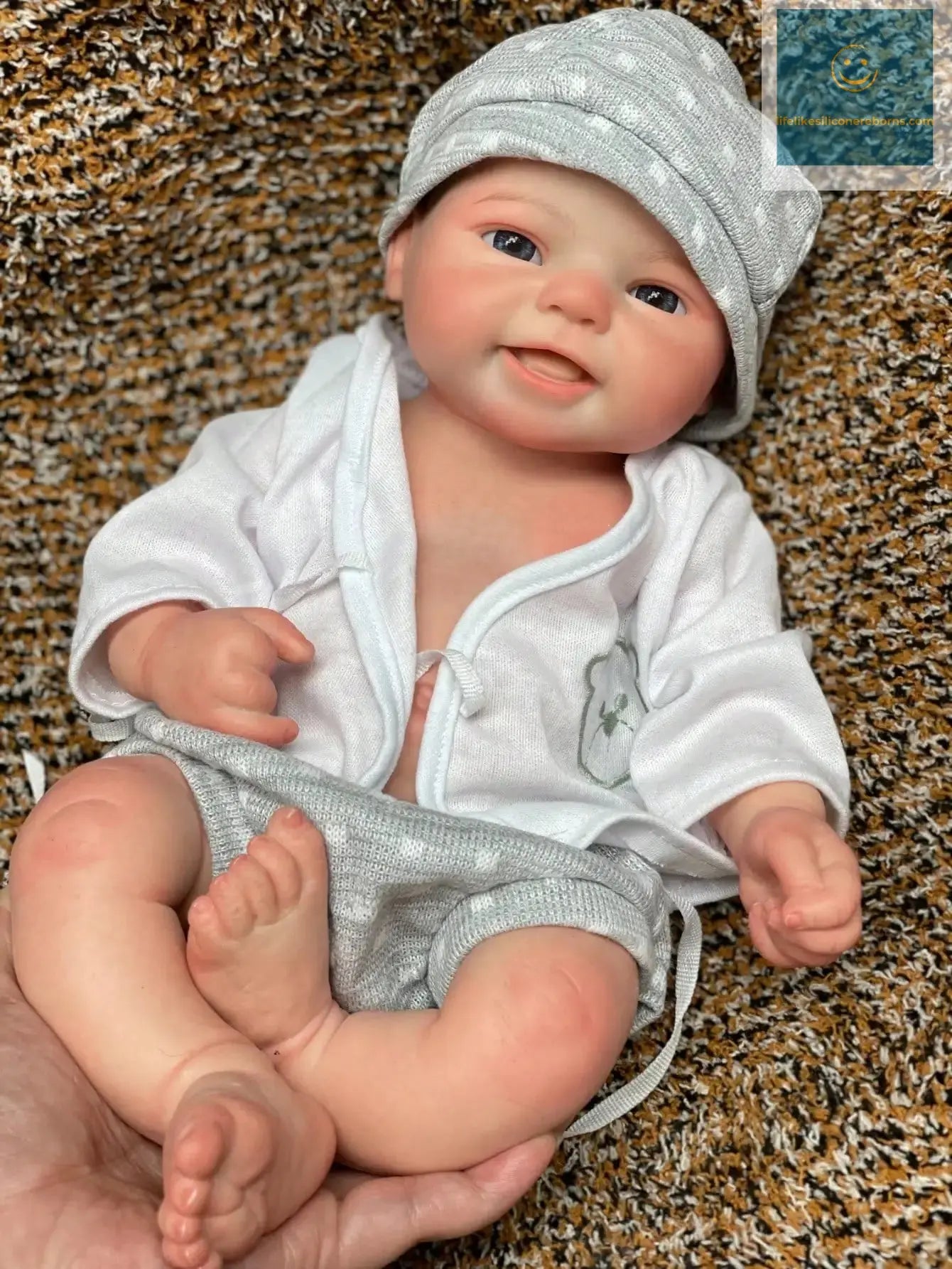 Aizwa1 16 Inch Realistic Newborn Bebe Emmy | Handmade Solid Silicone Reborn Girl | Soft-Touch Doll lifelikesiliconereborns.com