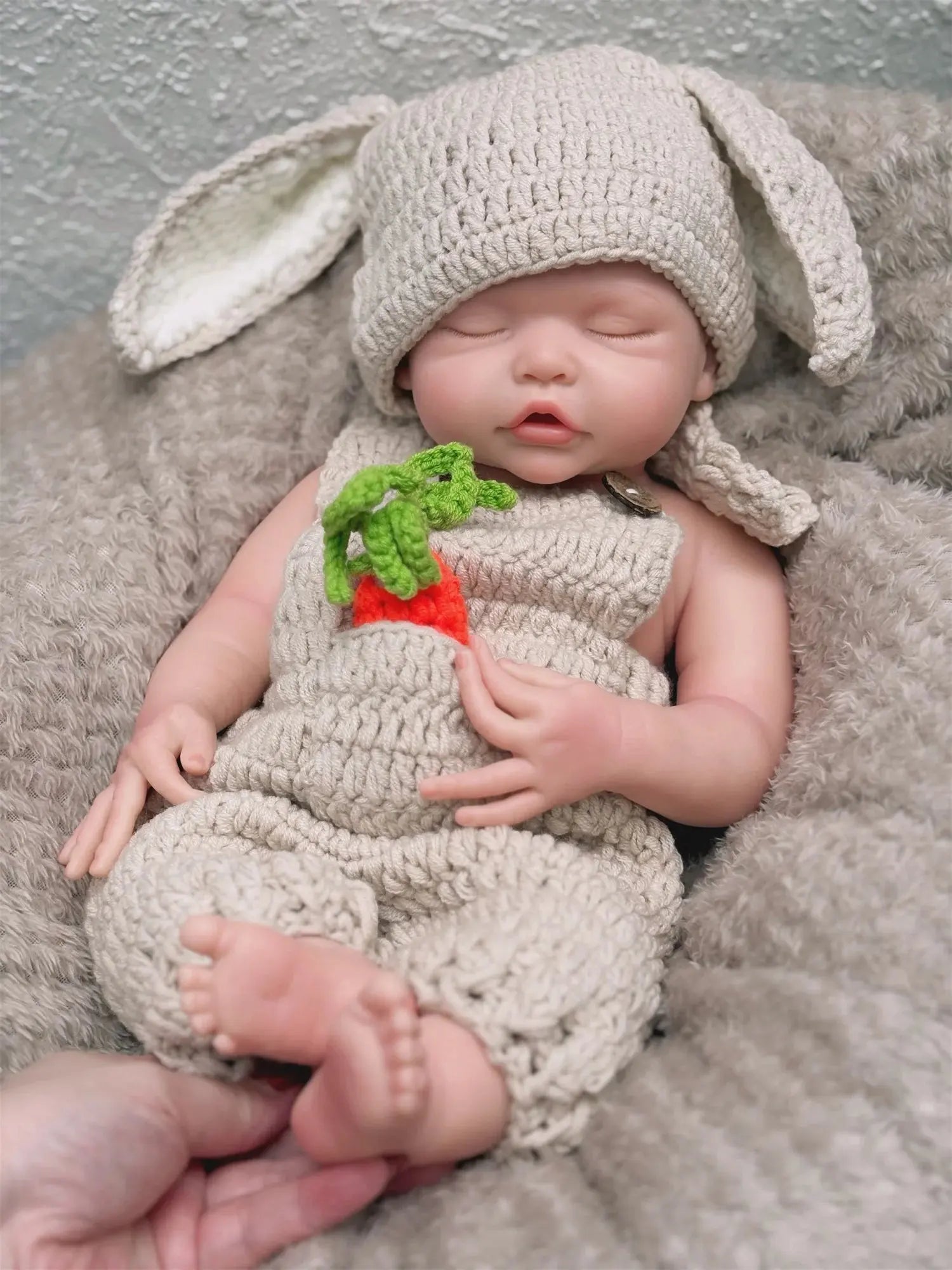Can Open Mouth 17Inch Washable Close Eyes Full Body Solid Silicone Bebe Reborn Girl HandmadeLifelike Real Corpo De Silicone Doll lifelikesiliconereborns.com
