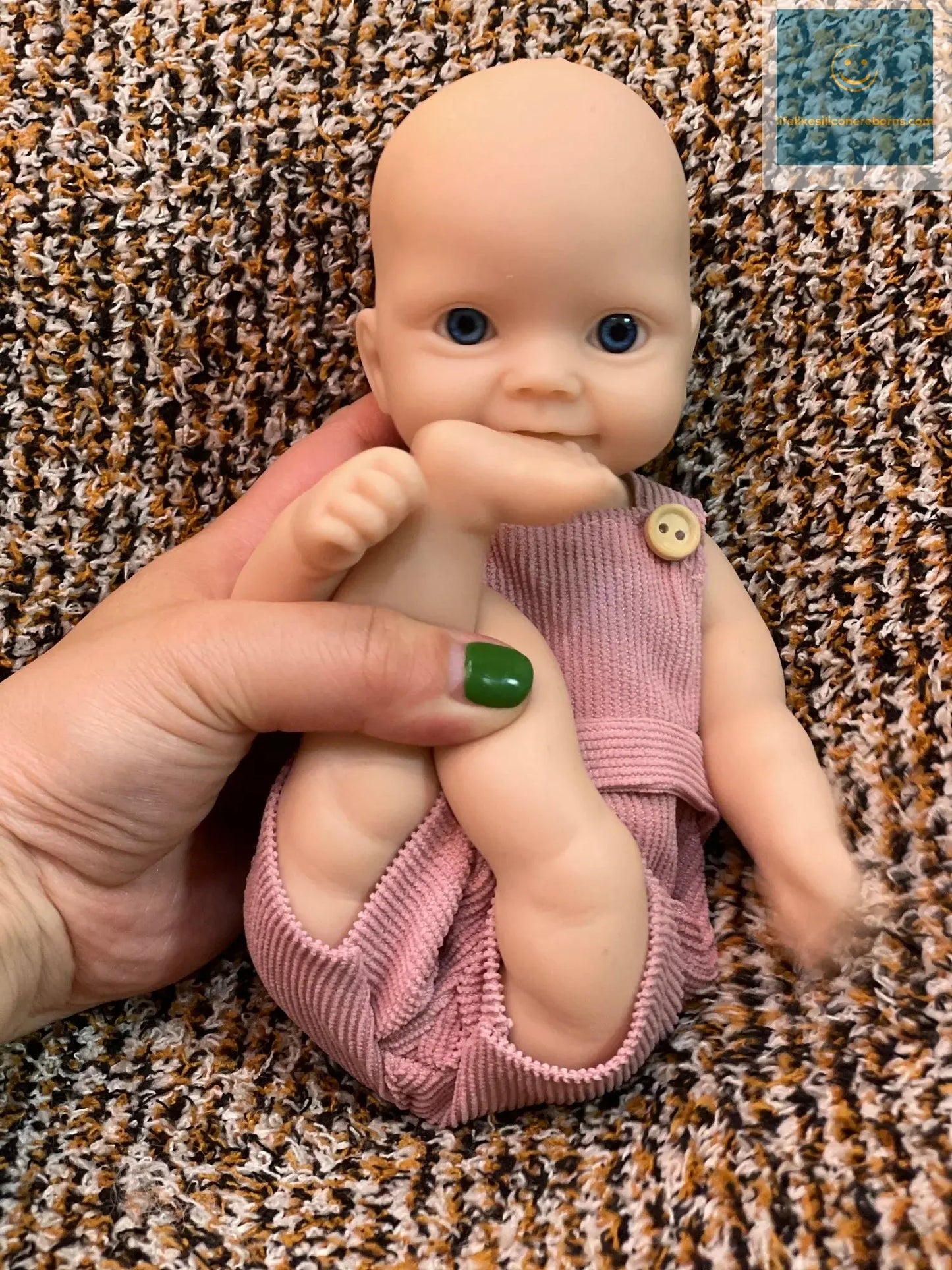 Can Open Mouth 26cm Unpainted Waterproof Solid Silicone Bebe Reborn Girl Soft touch Feeling Lifelike Real Corpo De Silicone Doll lifelikesiliconereborns.com