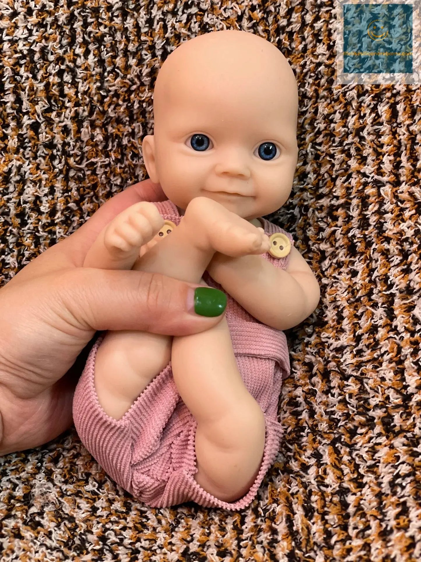 Can Open Mouth 26cm Unpainted Waterproof Solid Silicone Bebe Reborn Girl Soft touch Feeling Lifelike Real Corpo De Silicone Doll lifelikesiliconereborns.com