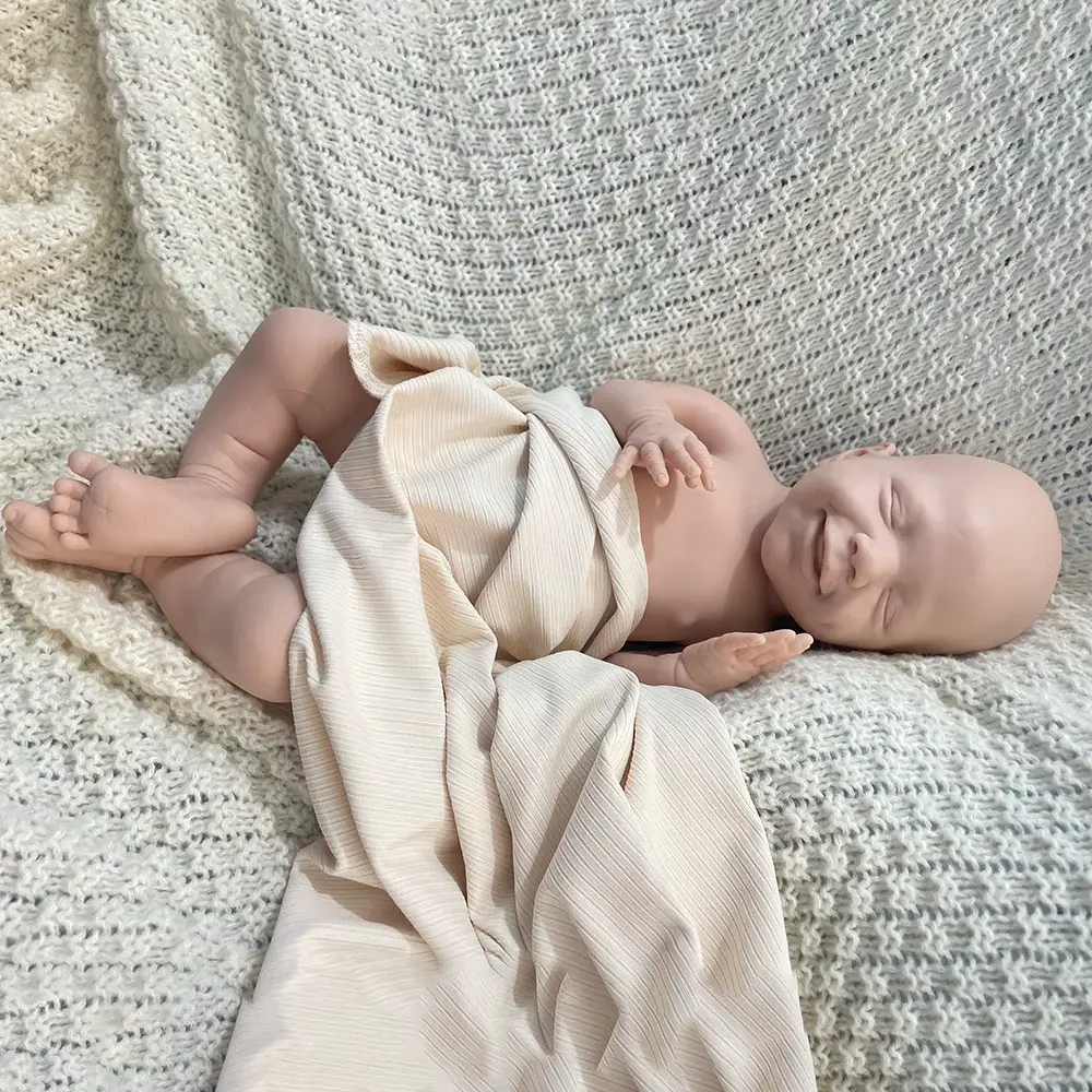 DIY Lifelike 17Inch Flexible Silicone Reborn Doll Baby Boy Realistic 1:1 Soft Handmade Preemy Bebe Cuddly Heavy Weight Doll Toys lifelikesiliconereborns.com