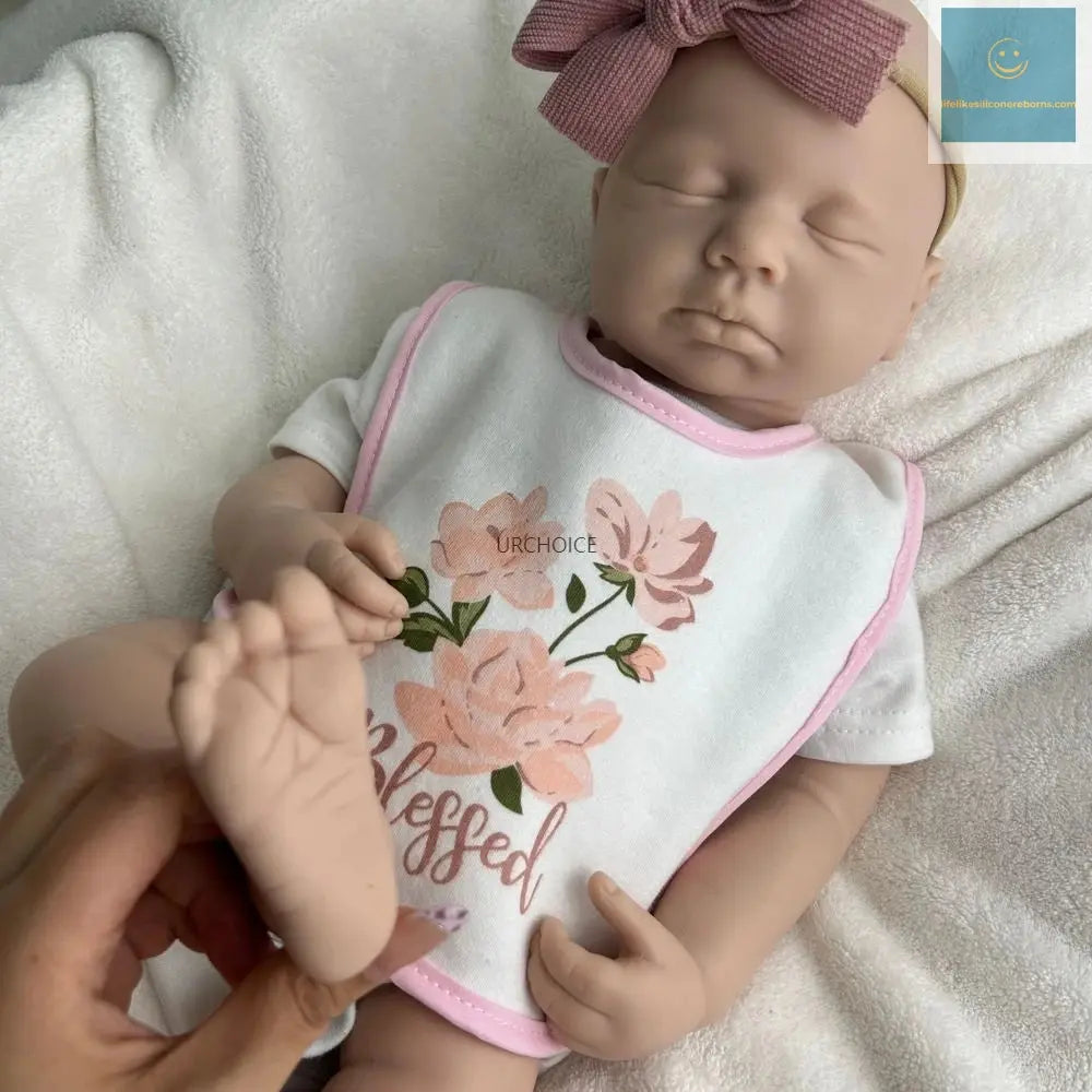 Handmade 20Inch Unpainted Silicone Reborn Baby Girl/Boy DIY Flexible Waterproof Doll for Artist Collector Easy to Makeup lifelikesiliconereborns.com