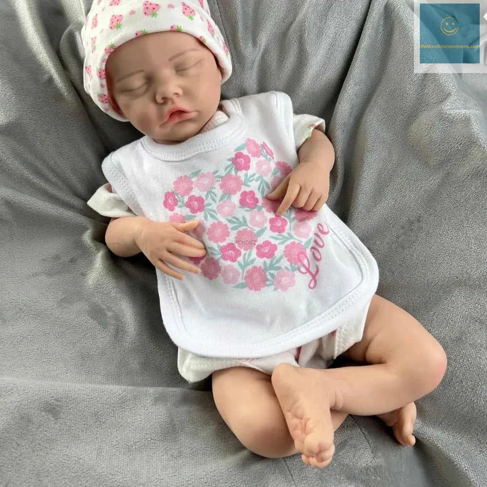 Highly Detailed 3D Skin Silicone Reborn Baby Girl Soft Durable Materials Waterproof Dolls For Collectors Anti-Stress Kids Toy lifelikesiliconereborns.com