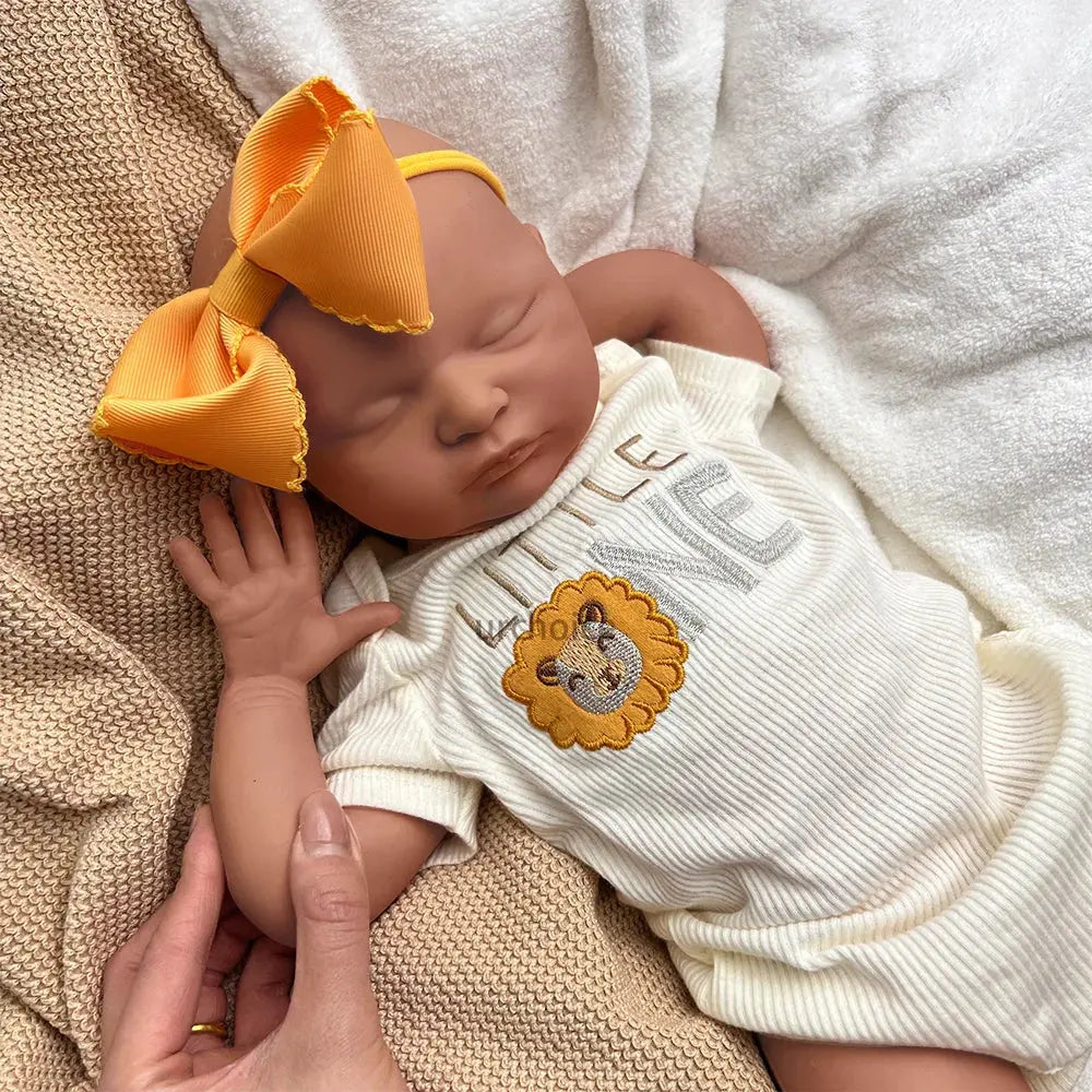 Newborn Silicone Baby Doll Full Body Weighted Hand Painted Reborn Doll Closed Eyes Lifelike Girl Collectibles DIY Reborne Artist lifelikesiliconereborns.com