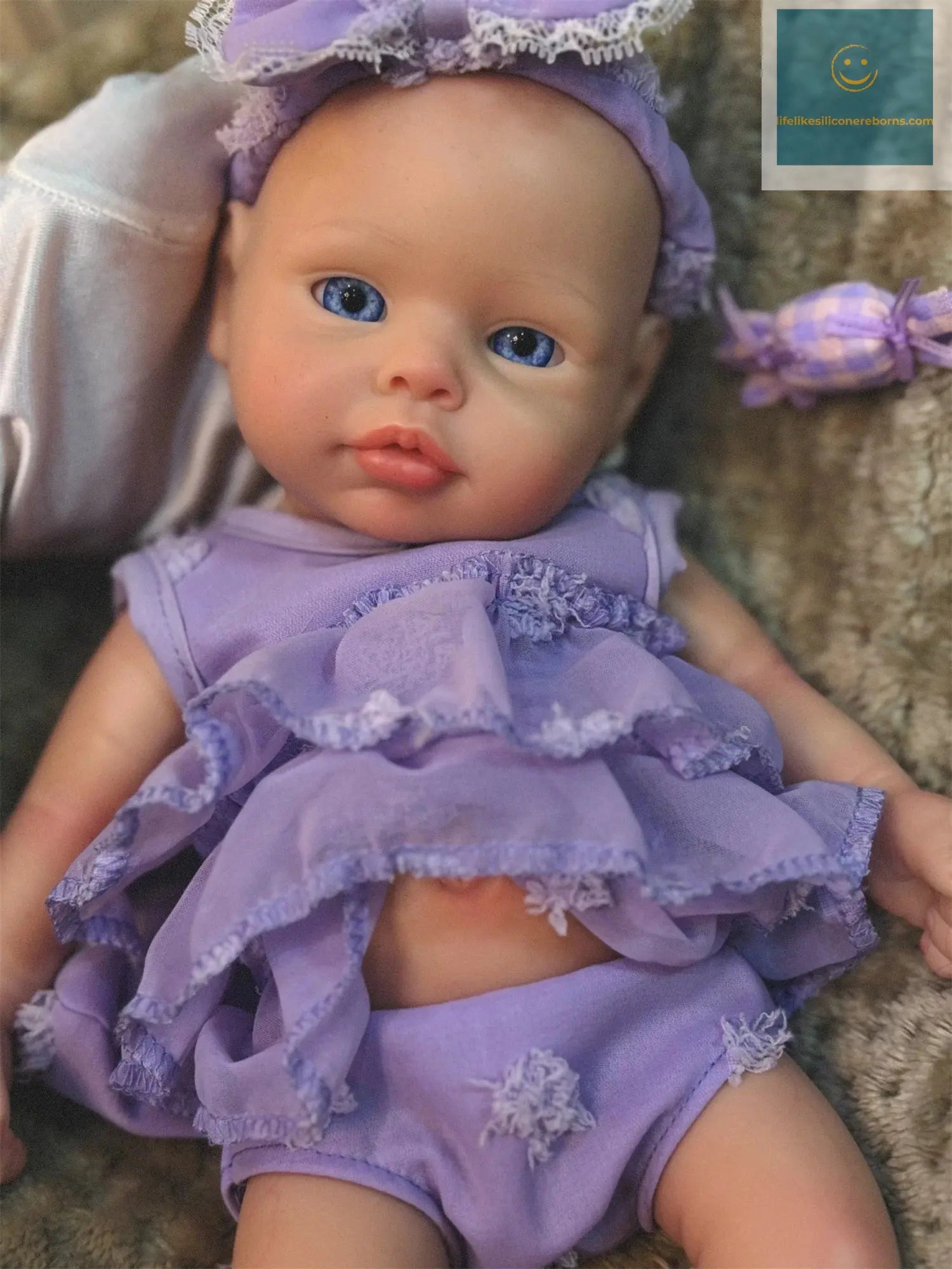 Open Eyes 33cm Can Washable Full Body Solid Silicone Bebe Reborn Girl With Handmade Painted Skin Lifelike Reborn Baby Dolls lifelikesiliconereborns.com