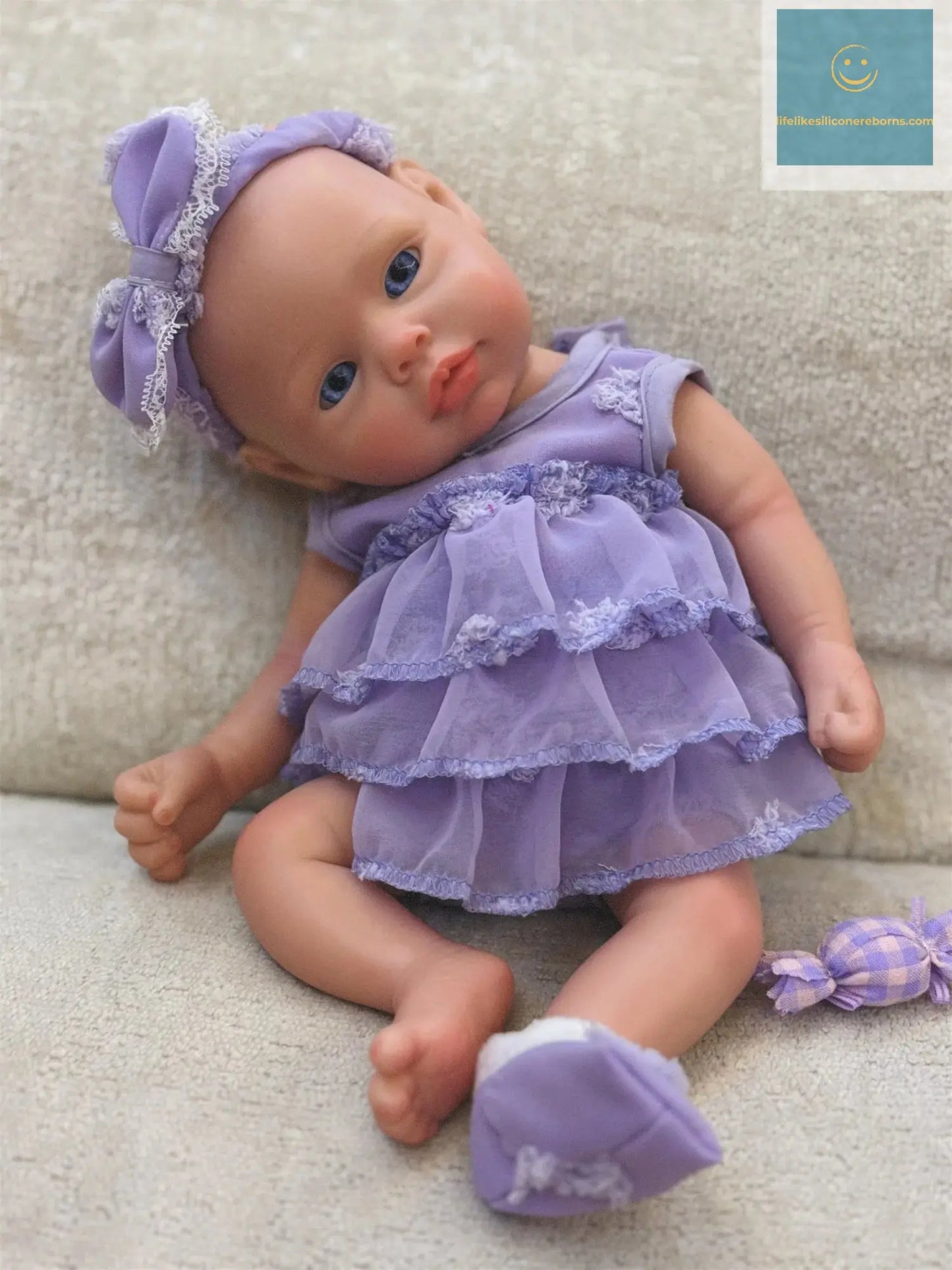 Open Eyes 33cm Can Washable Full Body Solid Silicone Bebe Reborn Girl With Handmade Painted Skin Lifelike Reborn Baby Dolls lifelikesiliconereborns.com