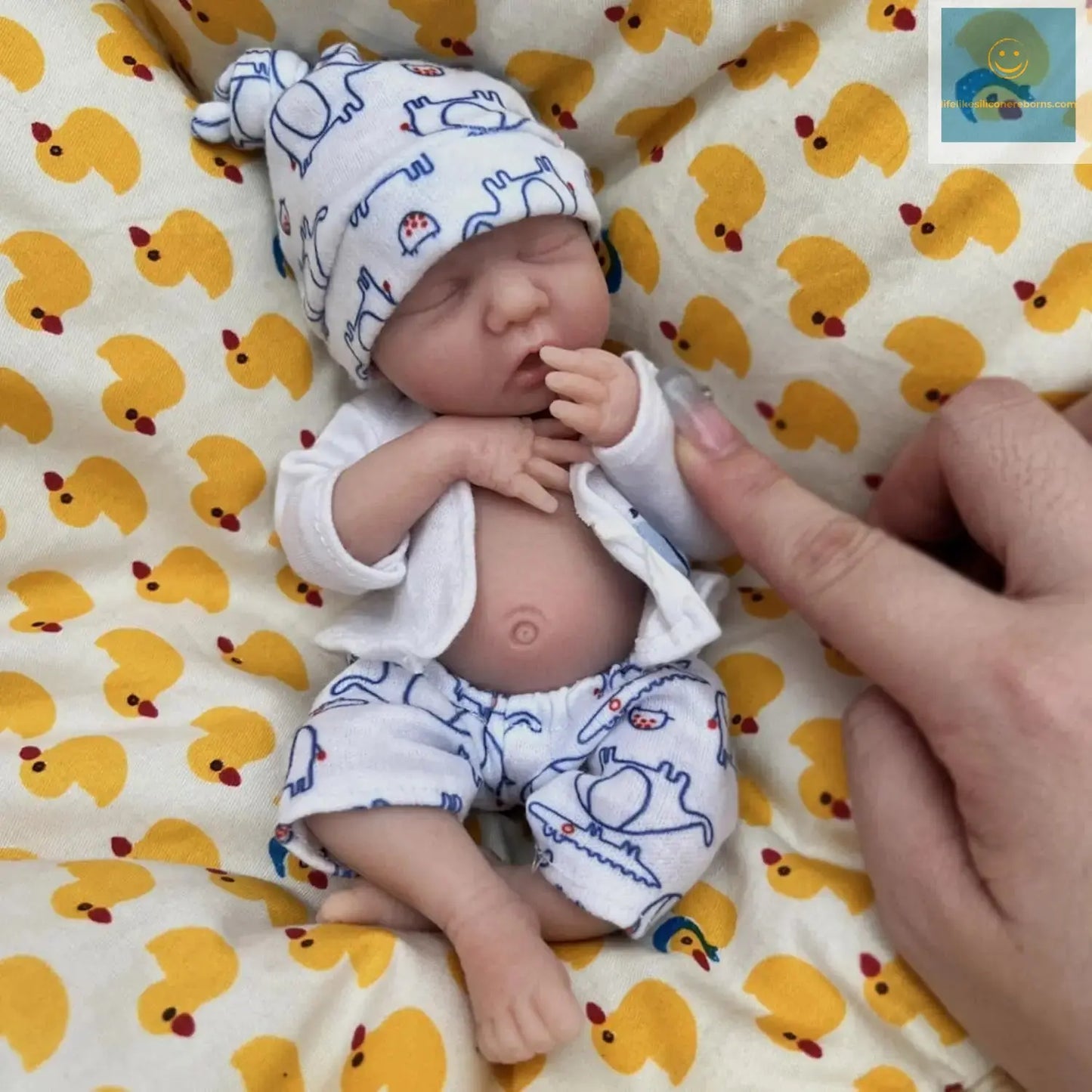 Reborn Baby Dolls 7 Inch Full Body Silicone Doll Boy Mini Realistic Newborn Baby Dolls with Feeding Accessories Gift Box lifelikesiliconereborns.com