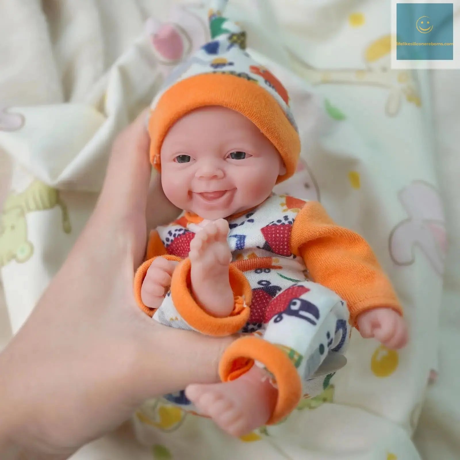 Reborn Silicone Baby Doll 7 Inch Mini Realistic Newborn Baby Dolls Full Body with Feeding Accessories for kids Christmas Gift lifelikesiliconereborns.com