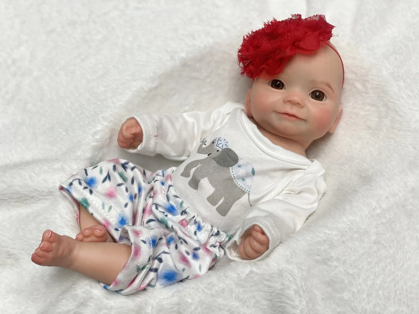 26cm Cute Maddie Waterproof Reborn Baby Girl With Full Body Silicone Handmade Painted Skin Bebe Reborn reales para niñas lifelikesiliconereborns.com