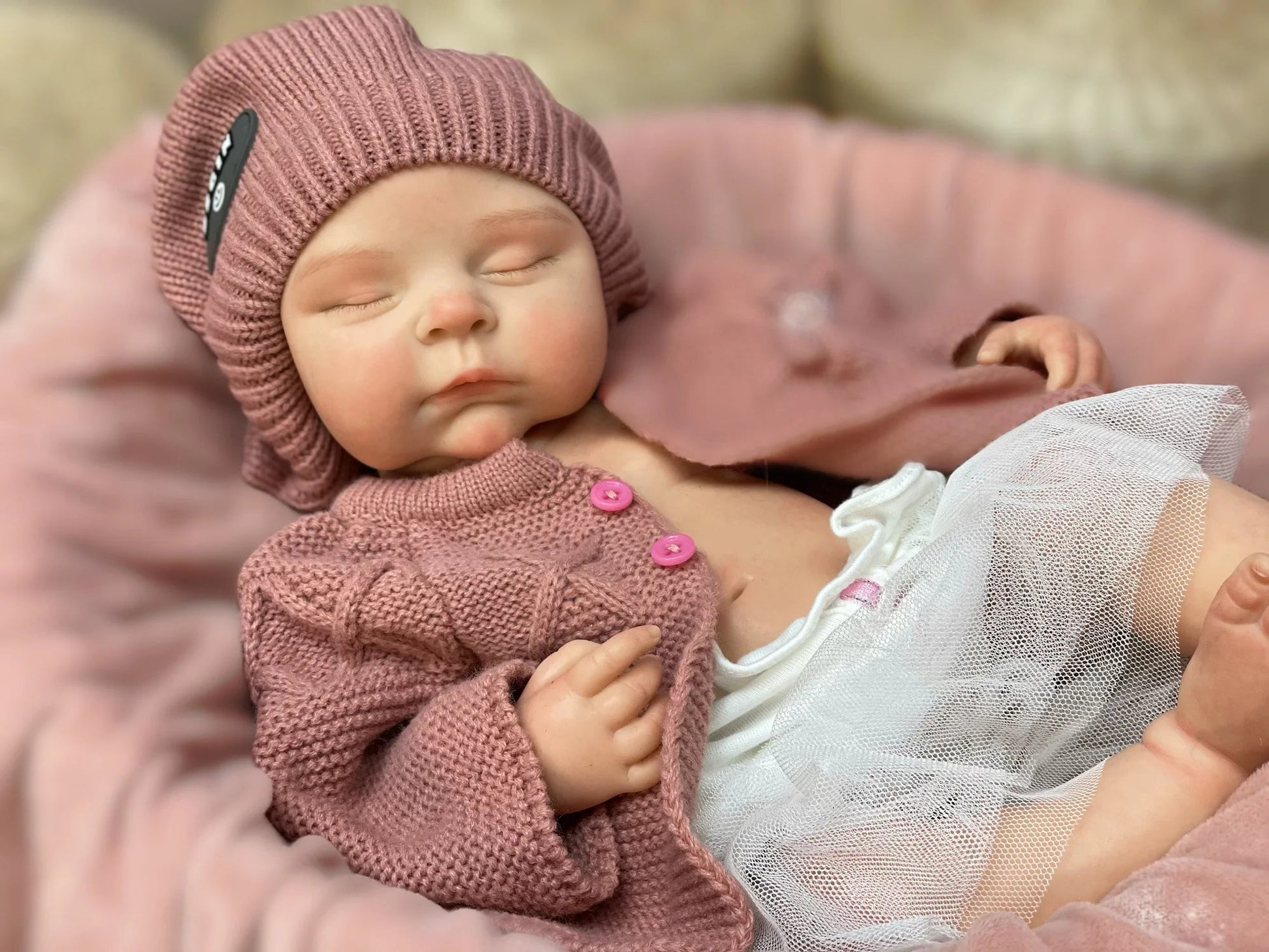 45cm Peaches Solid Silicone Bebe Reborn Girls With Sweather Outfits 3D Painted Skin Soft Touch Handmade Lifelike Newborn  Doll lifelikesiliconereborns.com