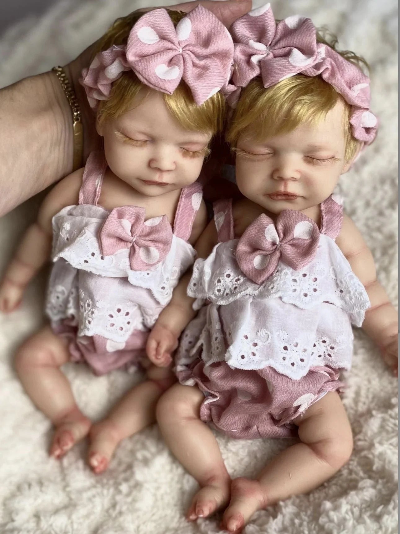 1 PC 10inch Cuddly Full Solid Soft Silicone Reborn Bebe  Doll Waterproof Newborn Baby Girl Lifelike Painted Realistic Doll Toy lifelikesiliconereborns.com