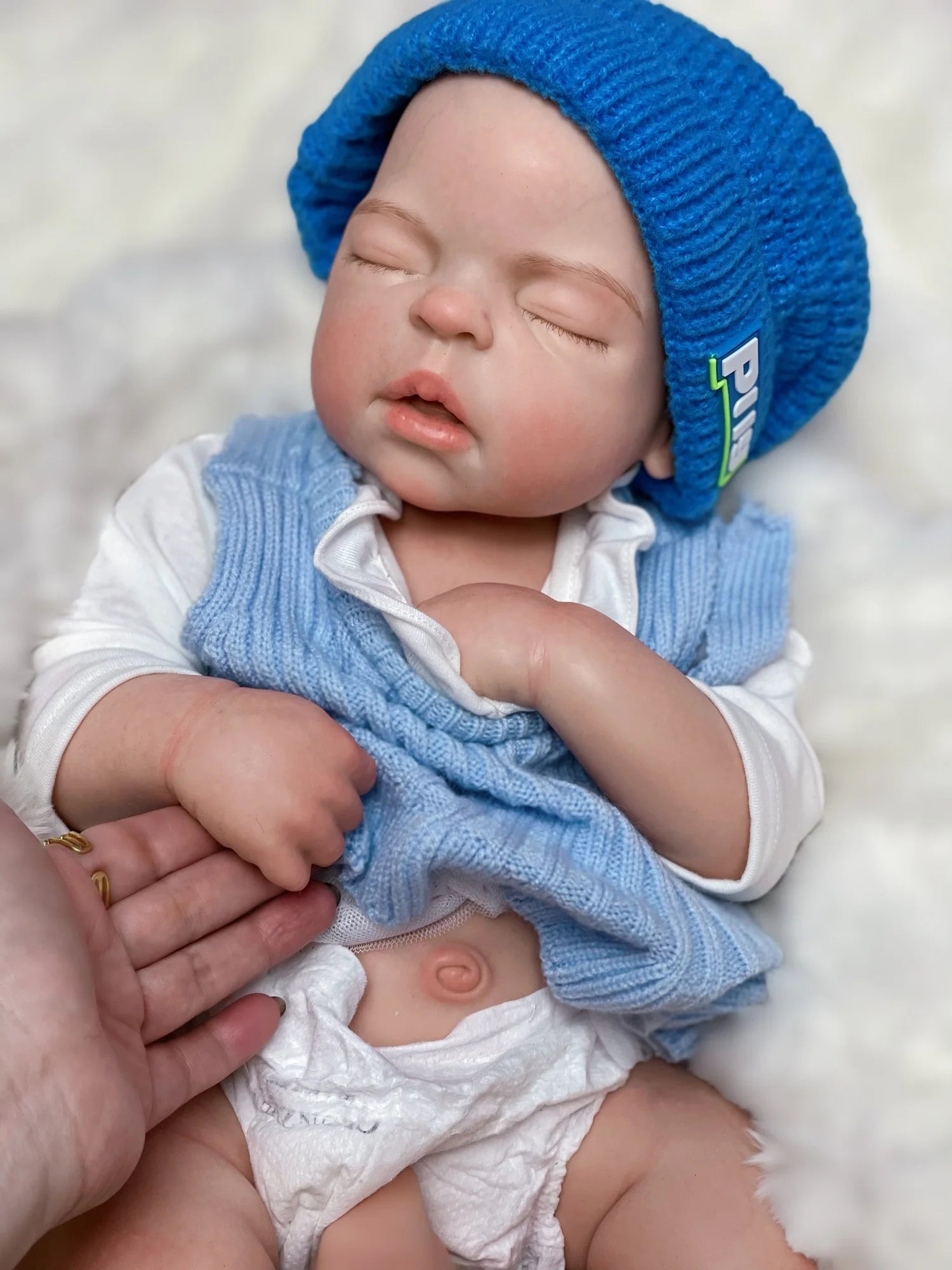 55cm Washable Solid Silicone Bebe Reborn Girl With 3D Painted Skin  Lifelike Sleeping Baby Doll Boneca Reborn Corpo De Silicone lifelikesiliconereborns.com