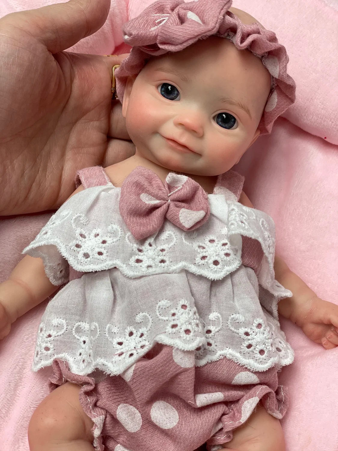 26cm Cute Maddie Waterproof Reborn Baby Girl With Full Body Silicone Handmade Painted Skin Bebe Reborn reales para niñas lifelikesiliconereborns.com