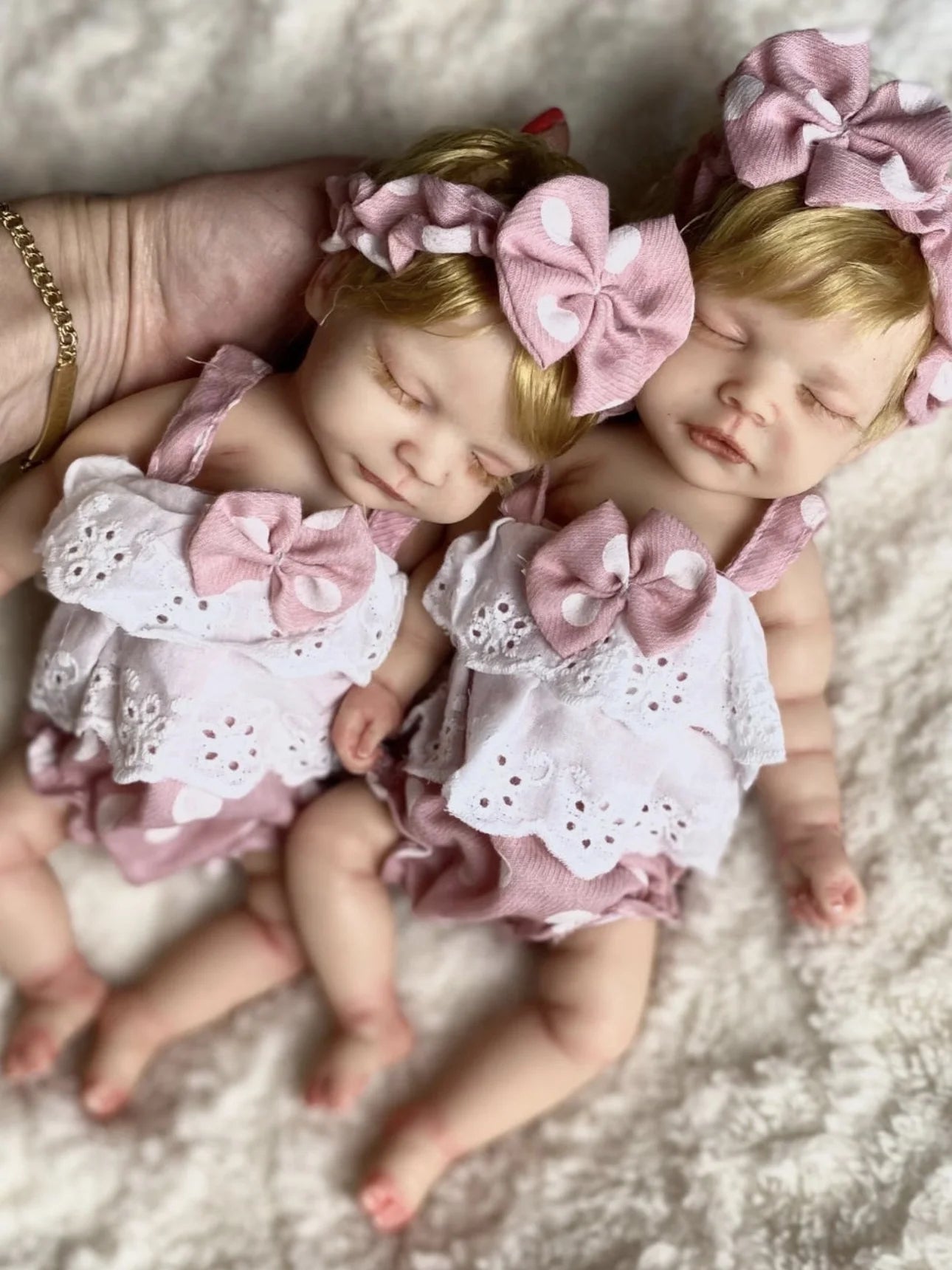 1 PC 10inch Cuddly Full Solid Soft Silicone Reborn Bebe  Doll Waterproof Newborn Baby Girl Lifelike Painted Realistic Doll Toy lifelikesiliconereborns.com