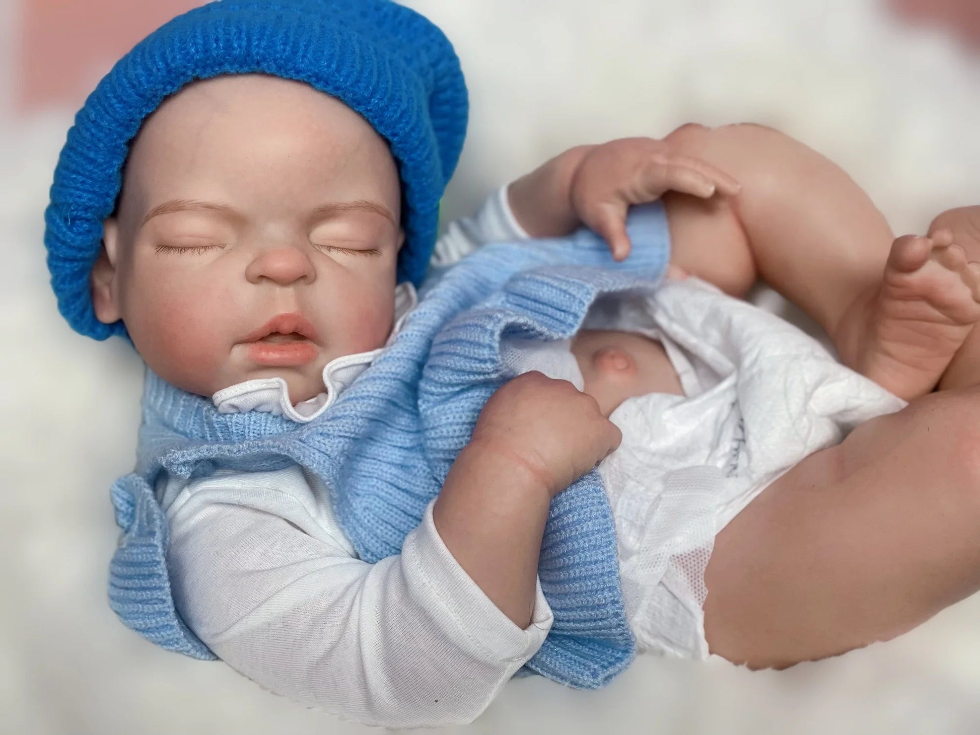 55cm Washable Solid Silicone Bebe Reborn Girl With 3D Painted Skin  Lifelike Sleeping Baby Doll Boneca Reborn Corpo De Silicone lifelikesiliconereborns.com