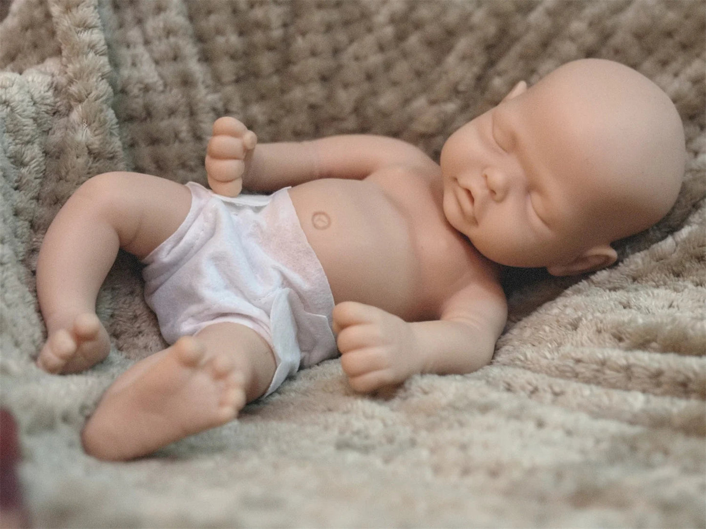 13Inch Waterproof Whole Body Silicone Bebe Reborn Girl Doll With Open Mouth  3D Painted Skin Lifelike Realistic Newborn Doll lifelikesiliconereborns.com