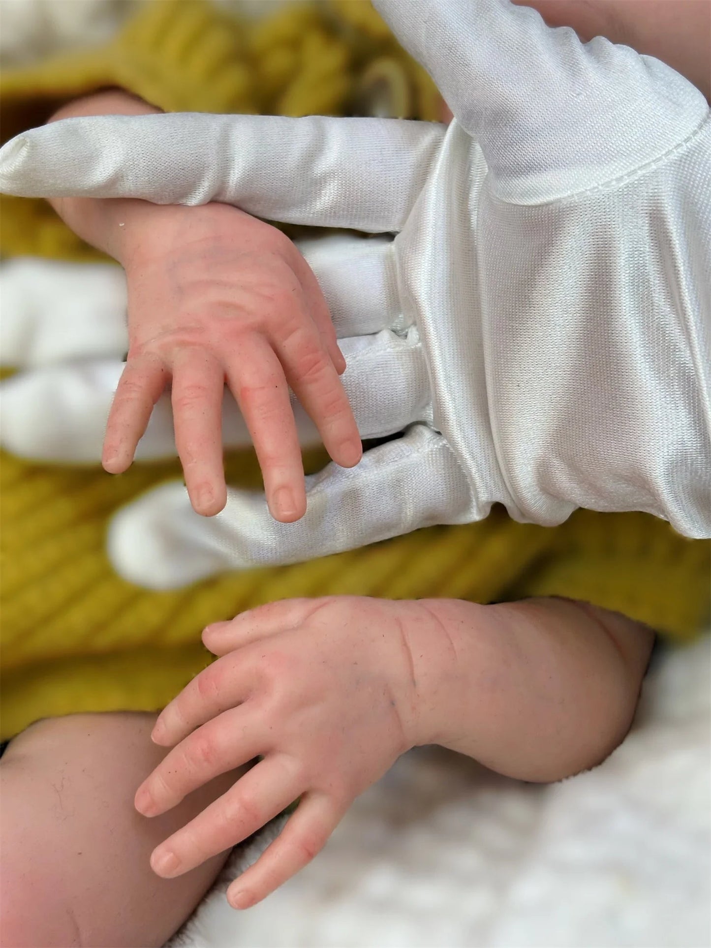 17Inch Washable Open Eyes Soft Silicone Reborn Girl Doll With 3D Painted Skin Can Handmade Bebe Reborn Girl For Family's Gift lifelikesiliconereborns.com