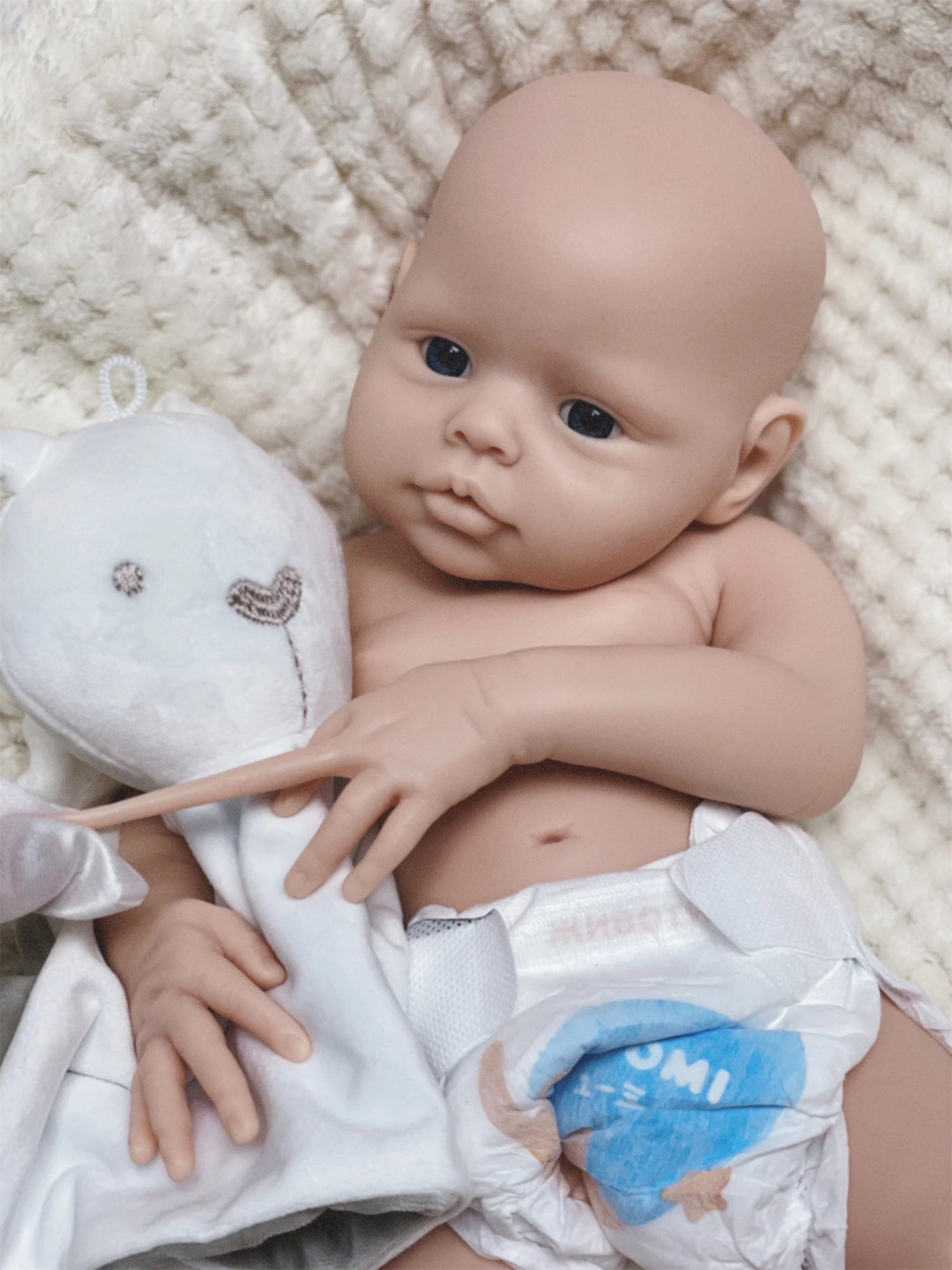 17Inch Washable Open Eyes Soft Silicone Reborn Girl Doll With 3D Painted Skin Can Handmade Bebe Reborn Girl For Family's Gift lifelikesiliconereborns.com