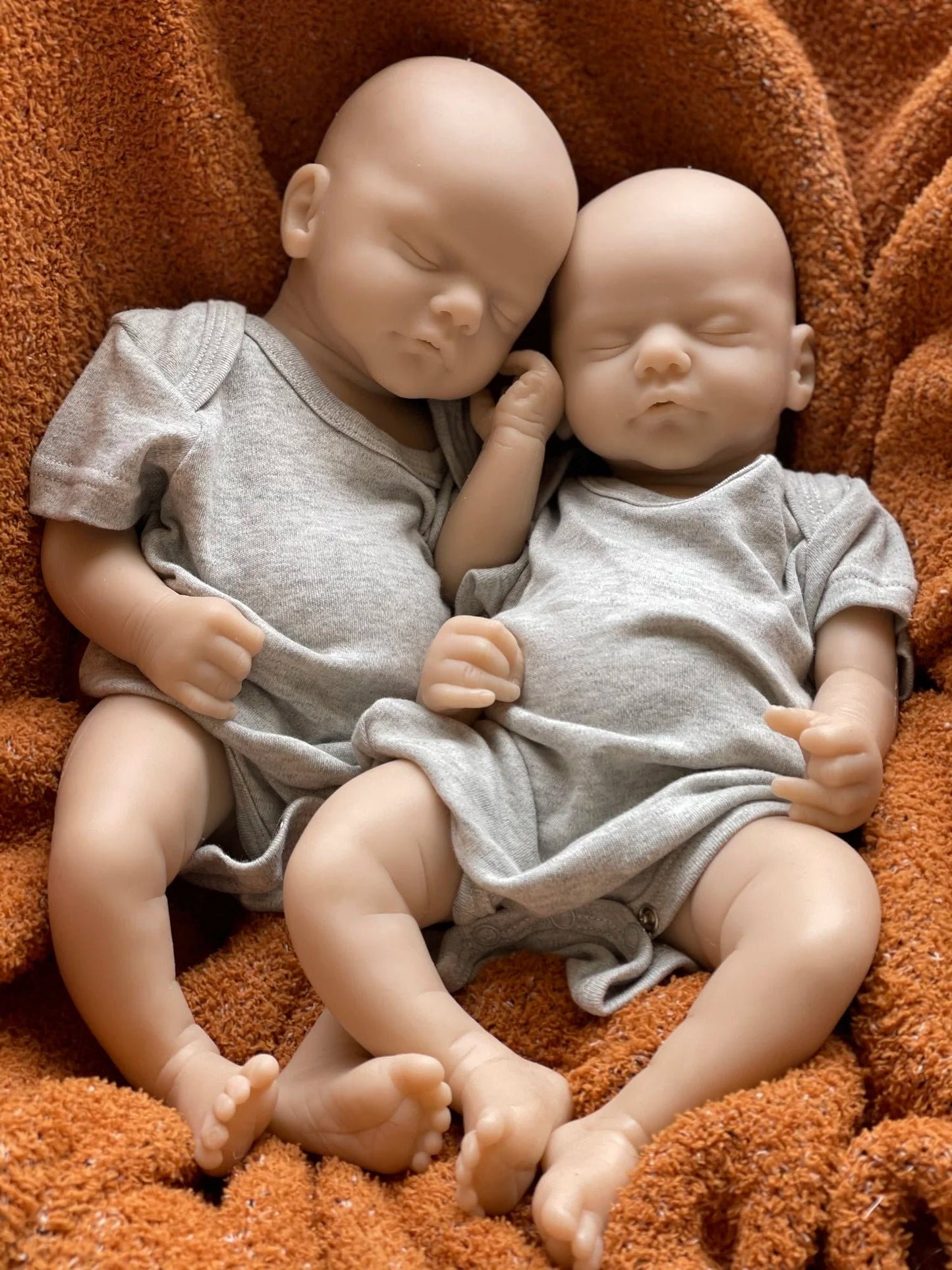 Can Open Mouth 45cm Twins Sam Reborn Baby Girl and Boy Full Body Solid Silicone Un/Painted Bebe Reborn Soft Touch Feeling Doll lifelikesiliconereborns.com
