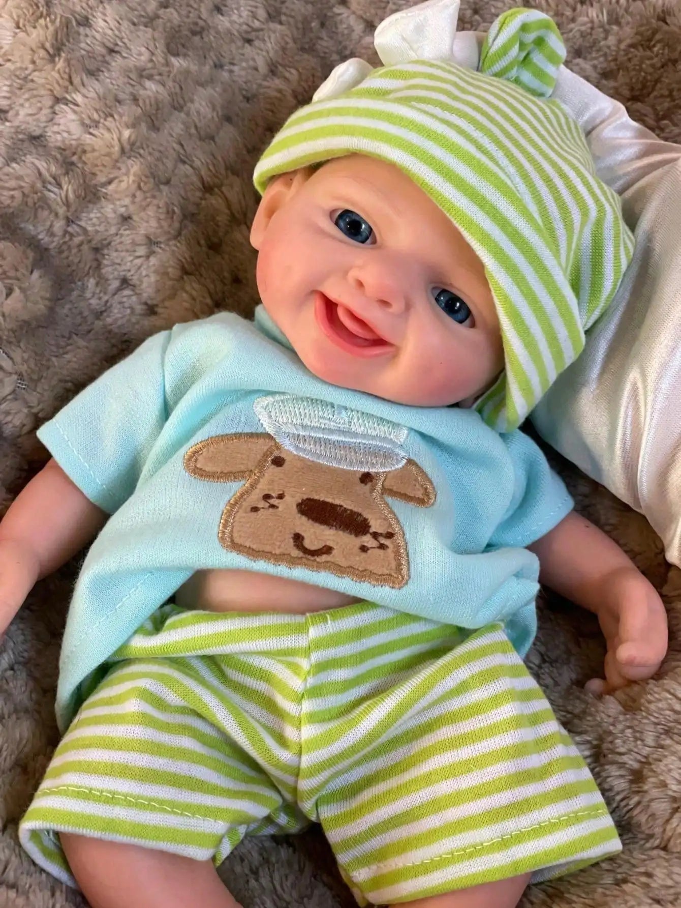 Saskia 10-Inch Lifelike Solid Silicone Reborn Boy | Handcrafted Painted Newborn | New Year Gift lifelikesiliconereborns.com