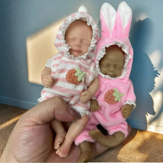15CM Painted Full Body Solid Silicone Reborn Mini Palm Bebe Dolls Handmade Cute Girl Reborn Silicone Dolls реборн мальчик lifelikesiliconereborns.com