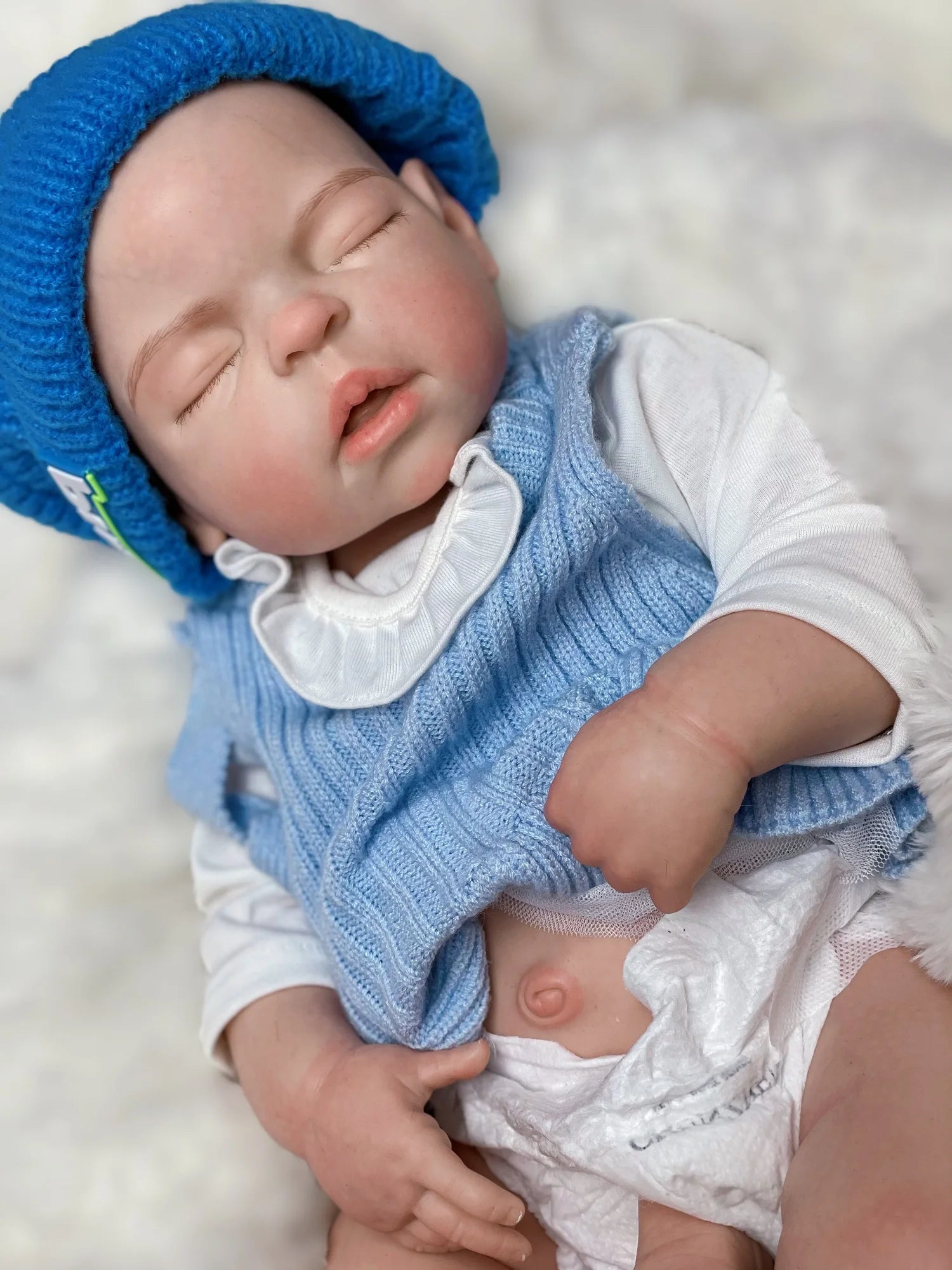 55cm Washable Solid Silicone Bebe Reborn Girl With 3D Painted Skin  Lifelike Sleeping Baby Doll Boneca Reborn Corpo De Silicone lifelikesiliconereborns.com