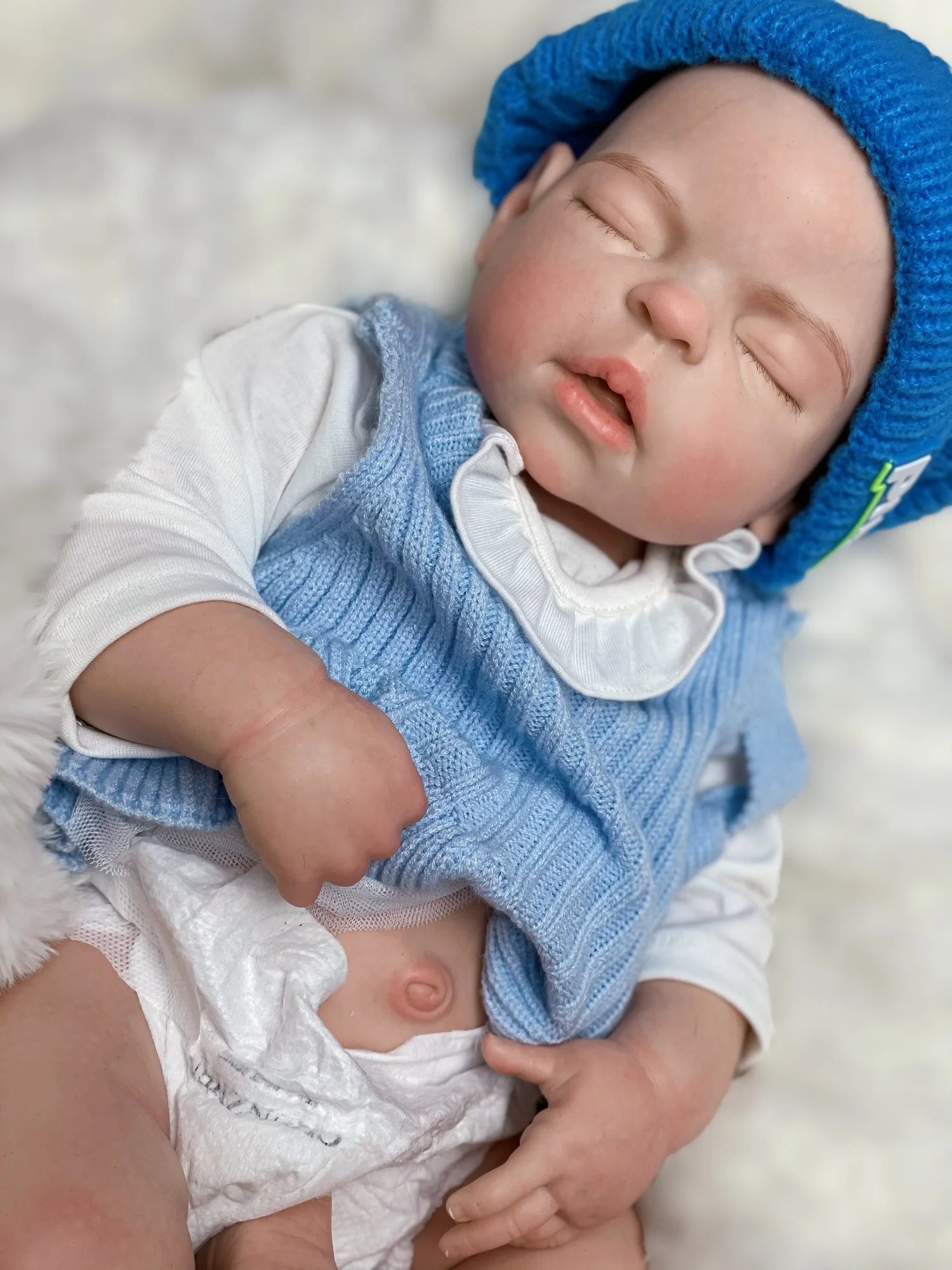 55cm Washable Solid Silicone Bebe Reborn Girl With 3D Painted Skin  Lifelike Sleeping Baby Doll Boneca Reborn Corpo De Silicone lifelikesiliconereborns.com