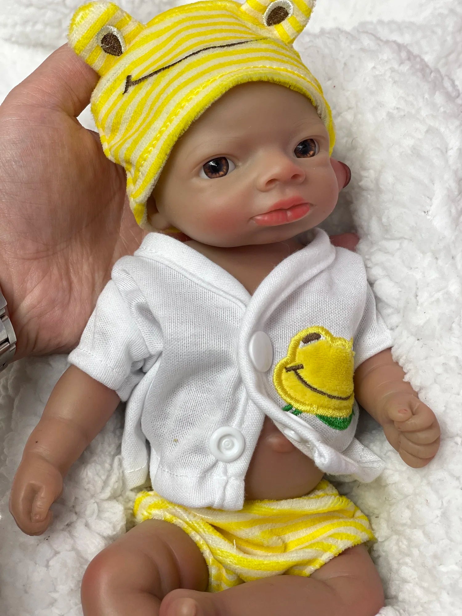 26cm Dark Skin Lanny Solid Silicone Reborn Baby Girl With Painted Skin Handmade Soft Touch Feeling Bebe Reborn reales para niñas lifelikesiliconereborns.com